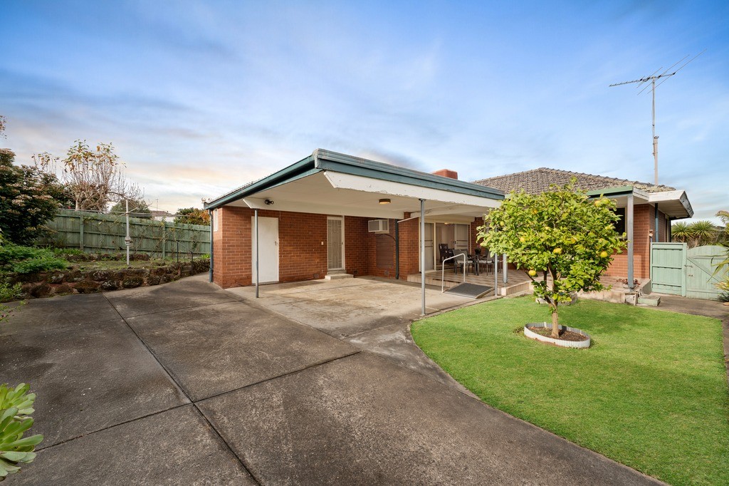 32 Beddows Street, Burwood, VIC 3125