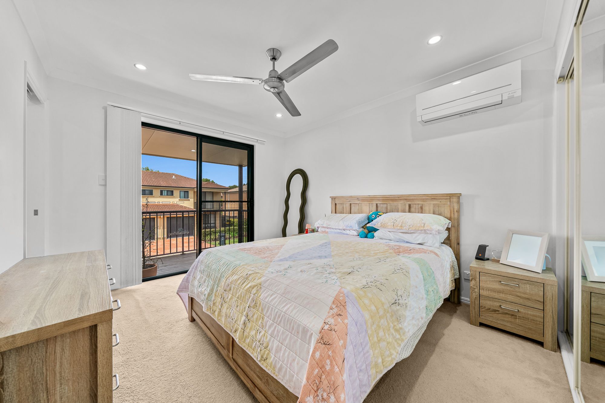 73/8 Diamond Place — photo 10 of 24