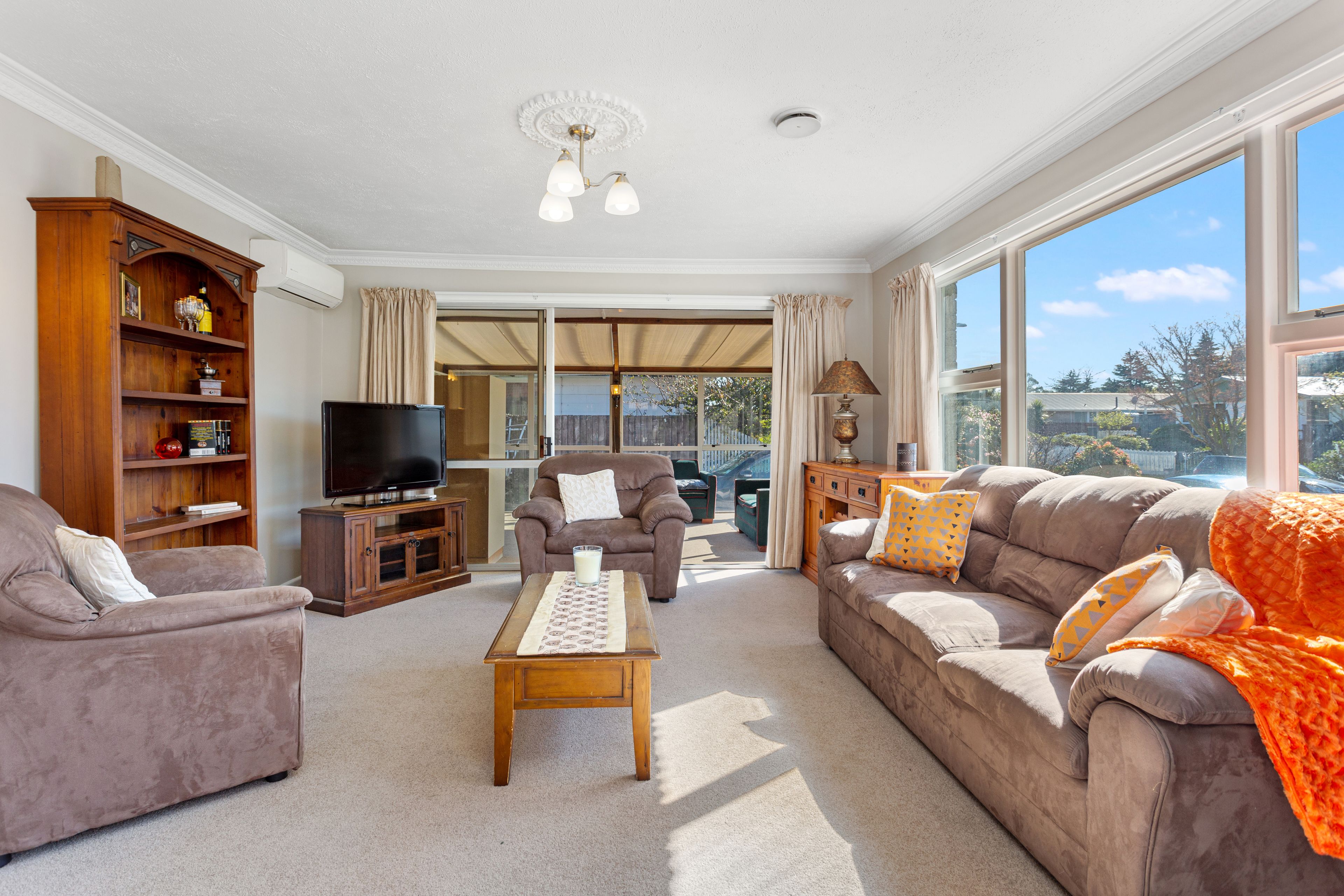 27 Kathleen Crescent, Hornby, Christchurch City