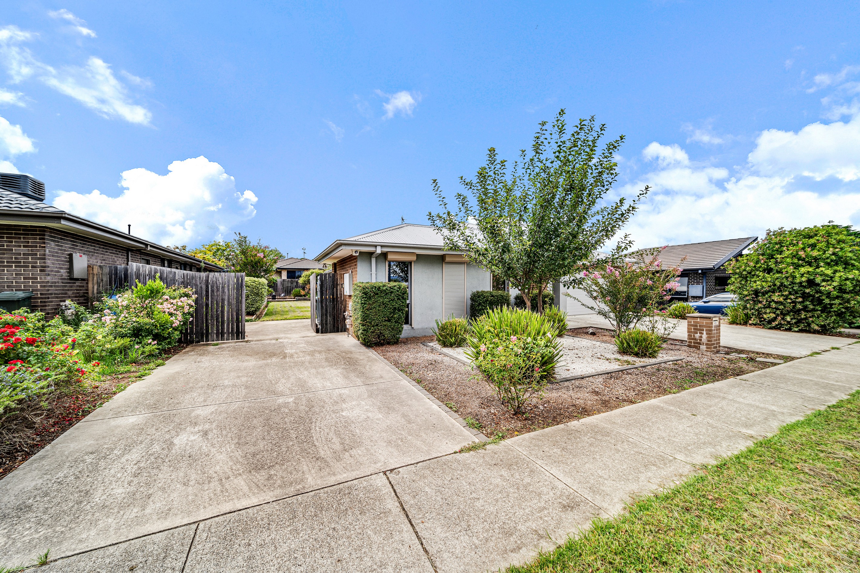 24 Macfarlane Burnet Avenue, Macgregor, ACT 2615