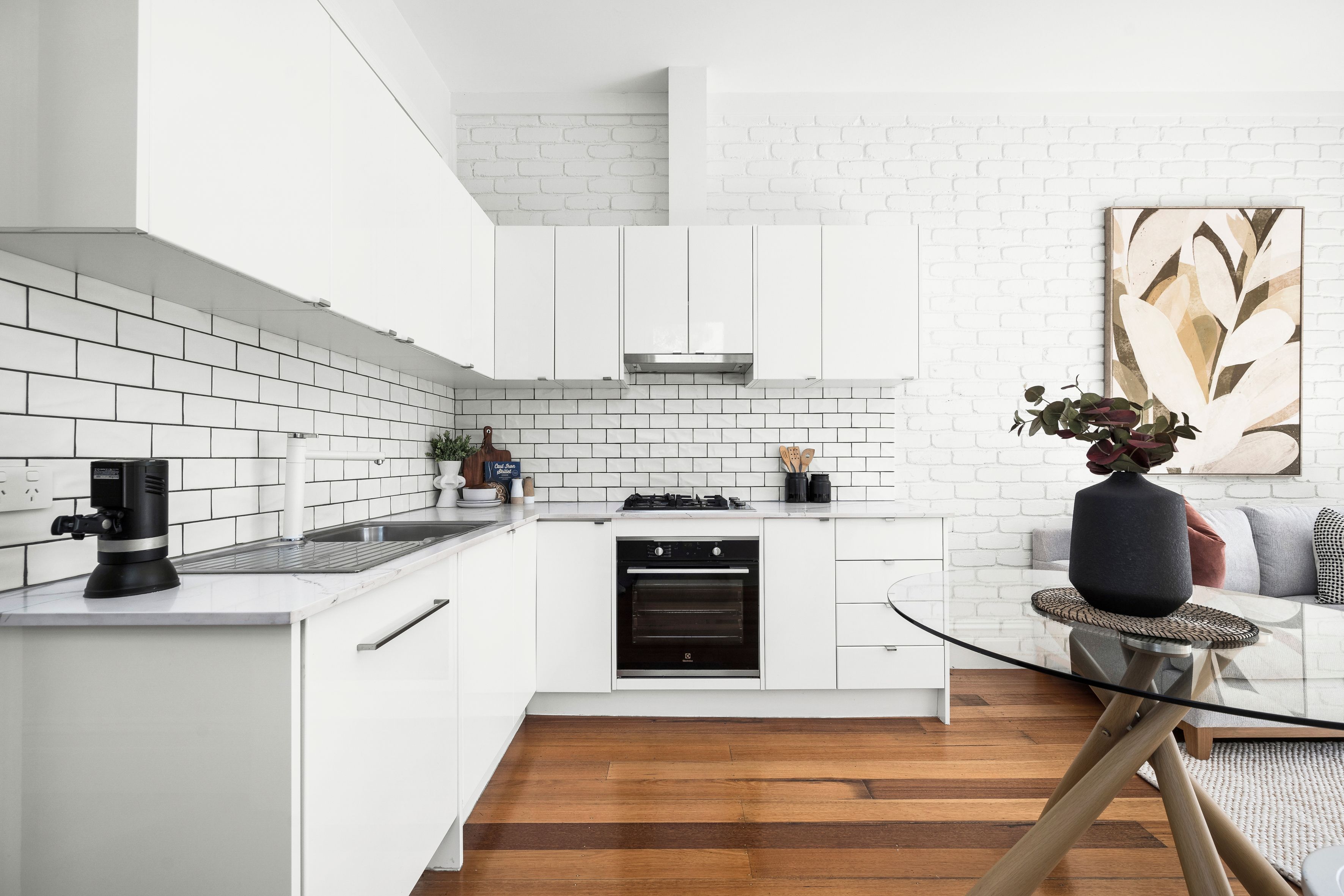 2 Munro Street — photo 10 of 16