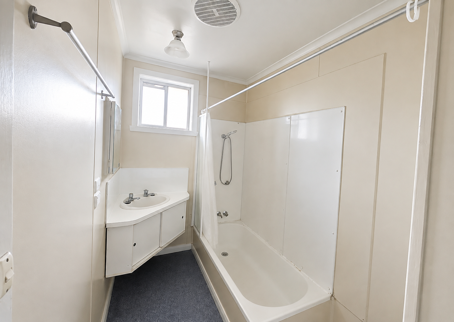 59 Torquay Road — photo 3 of 9