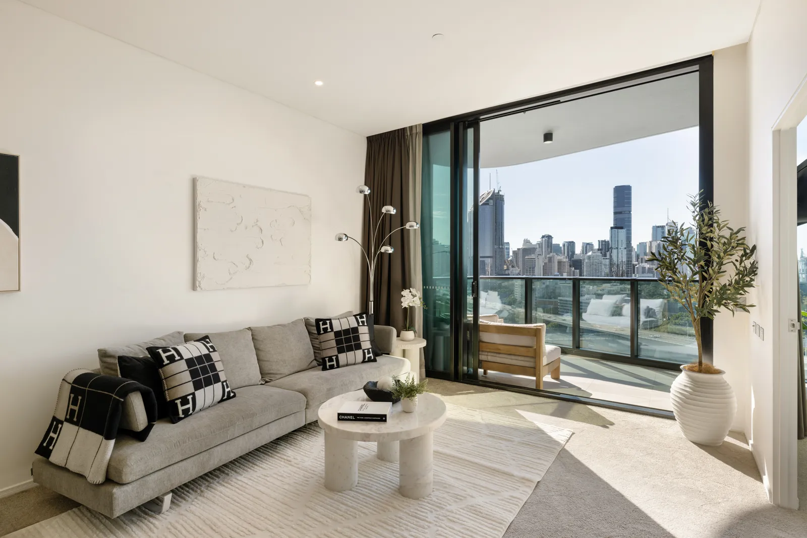 1402/9 Christie Street, South Brisbane