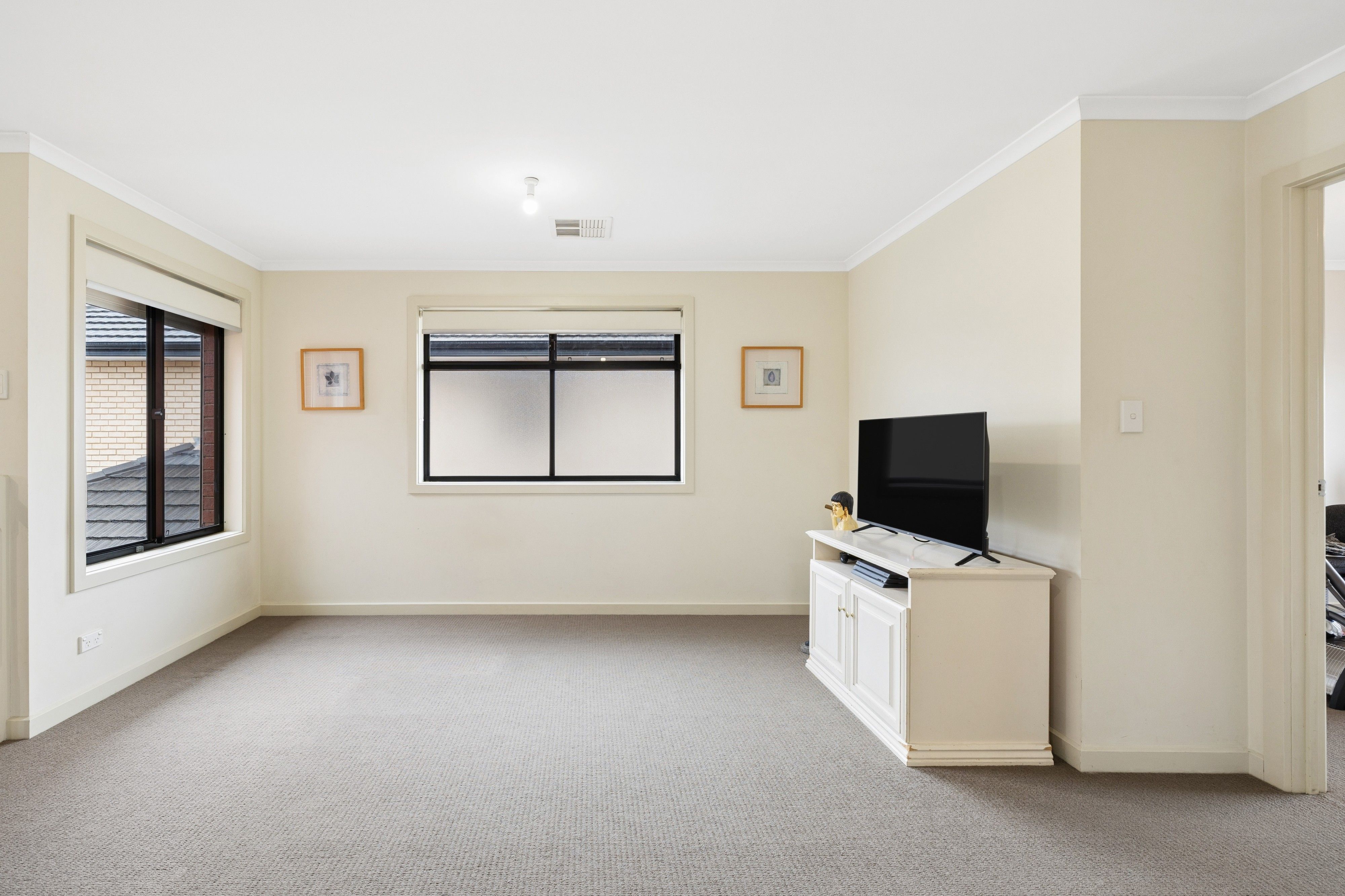 14 Heysen Crescent — photo 20 of 23