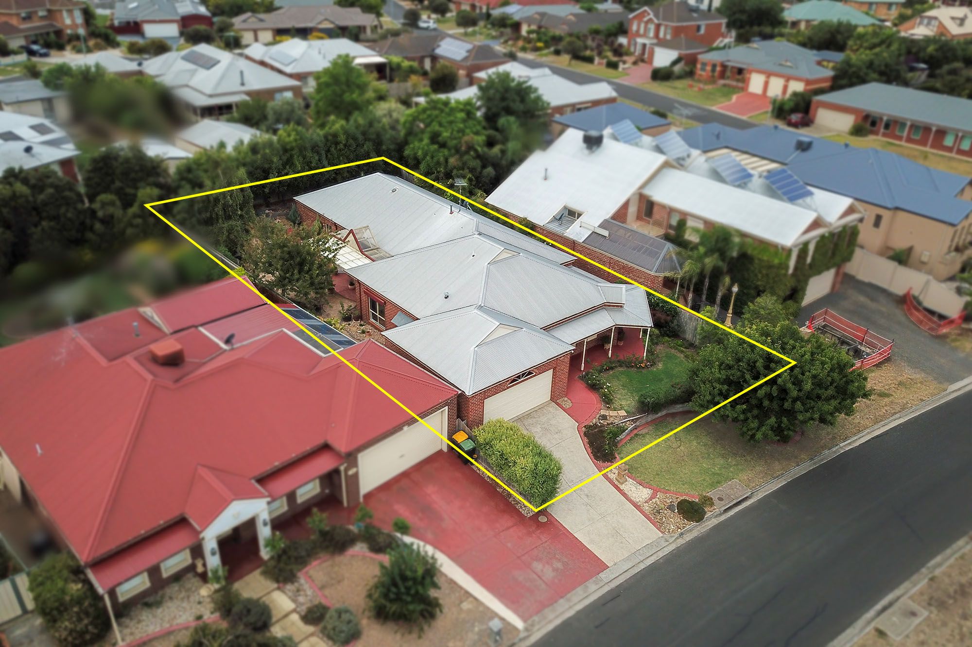21 Lakeside Boulevard, Lara, VIC 3212