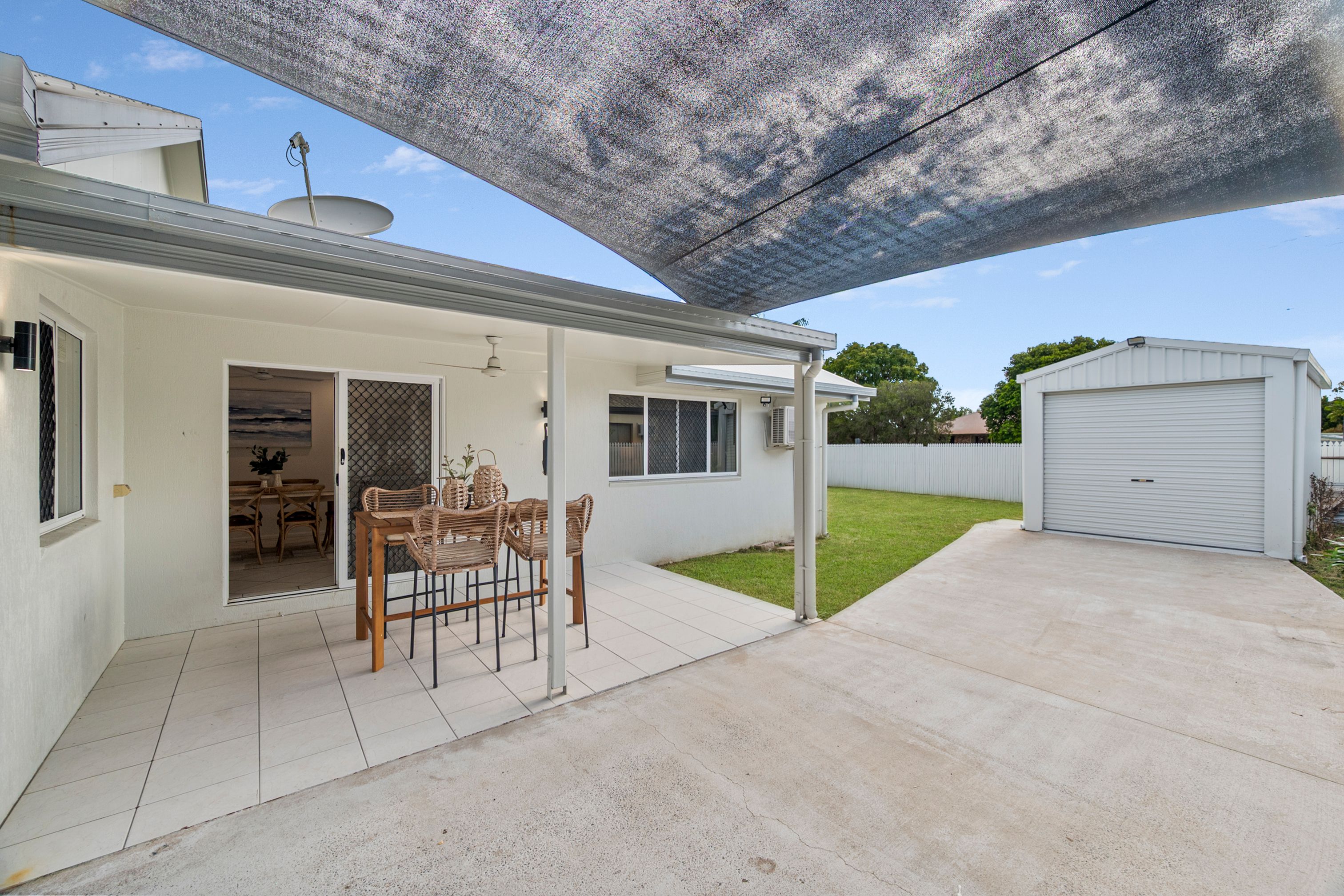 9 MICHELIA Close — photo 12 of 14