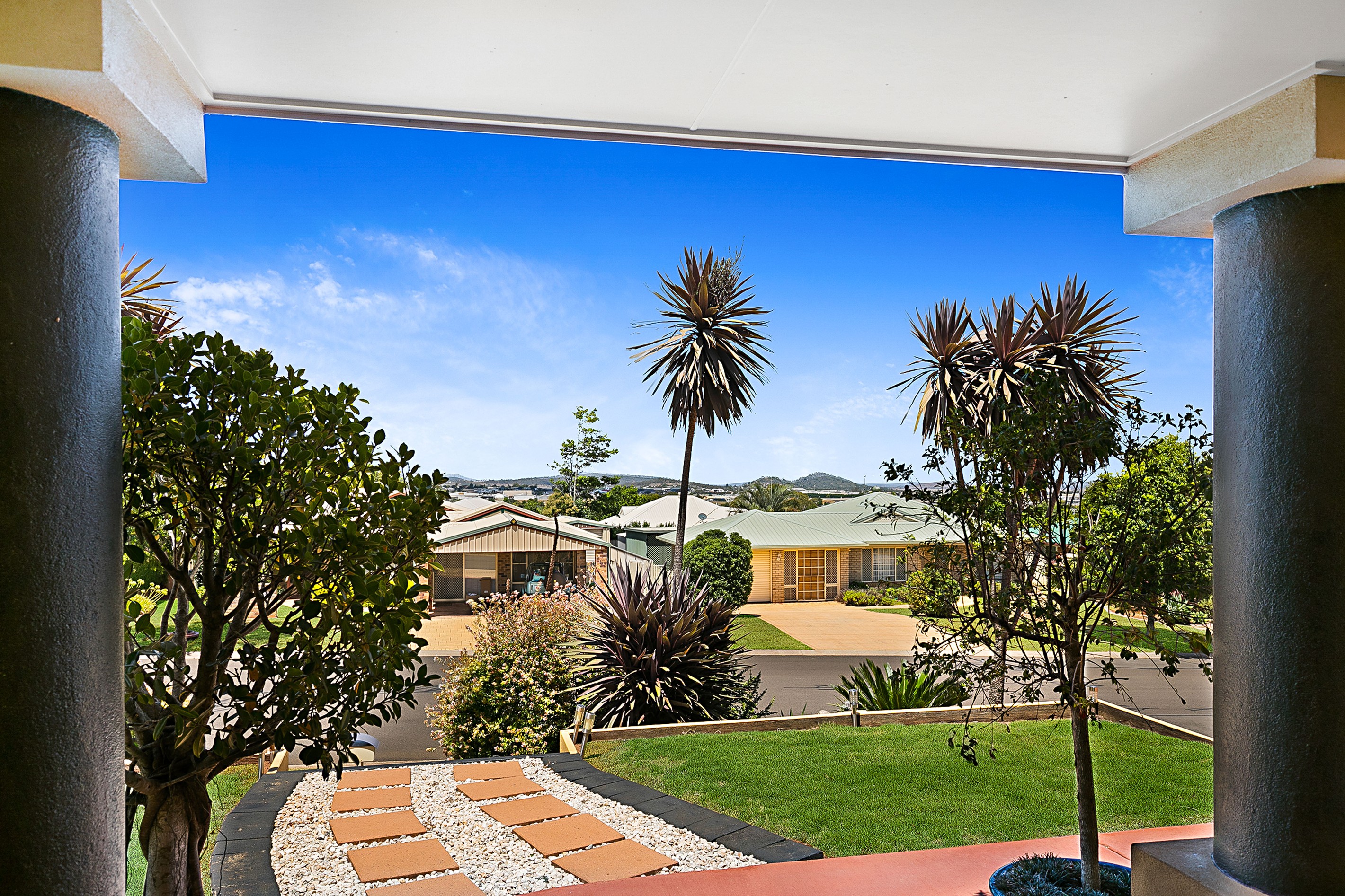 25 Catalina Drive, Wilsonton, QLD 4350