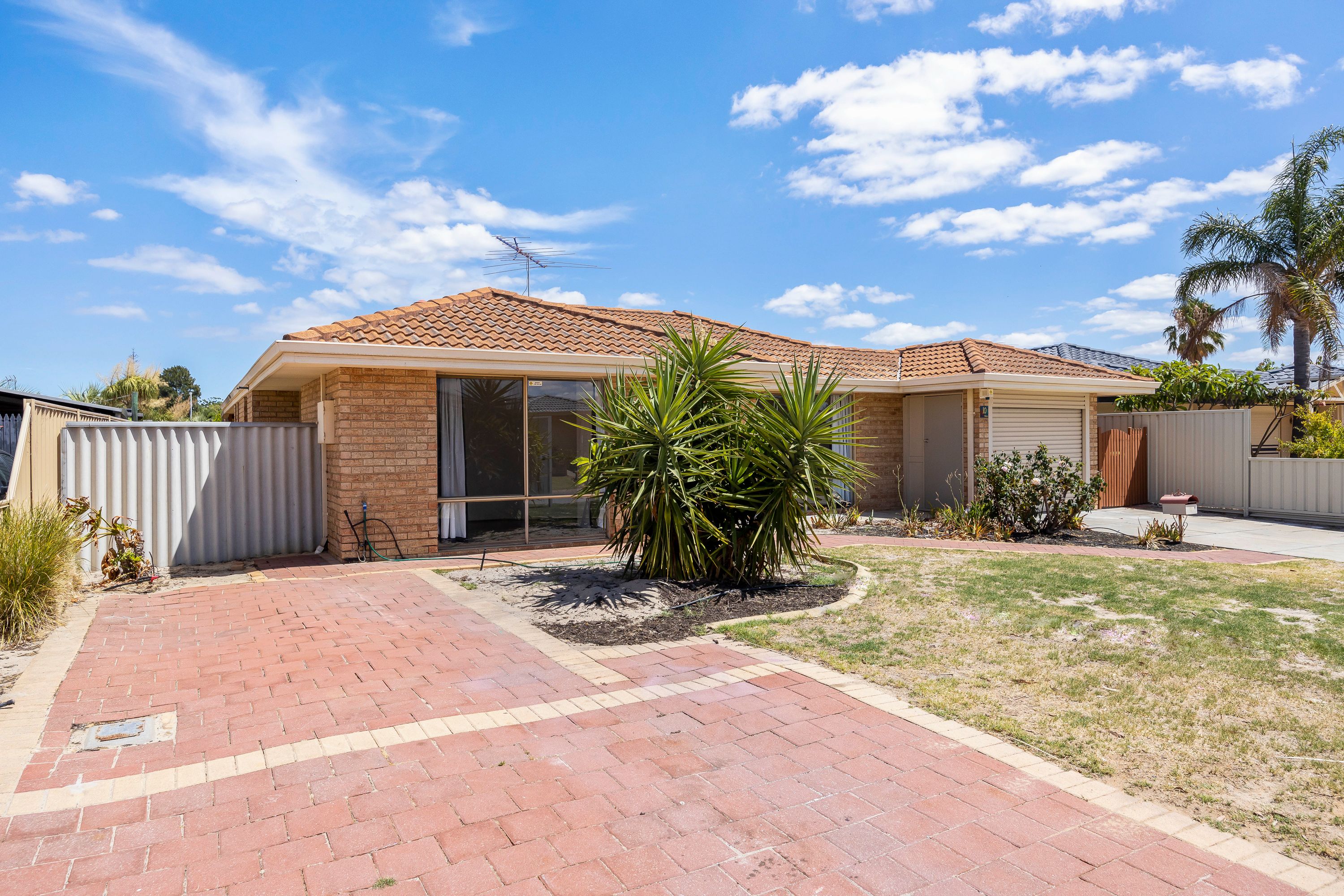 10 Nicholson Place, Ballajura, WA 6066