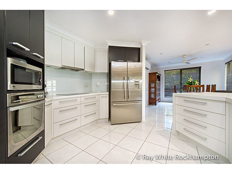 16 Laird Avenue, Norman Gardens, QLD 4701