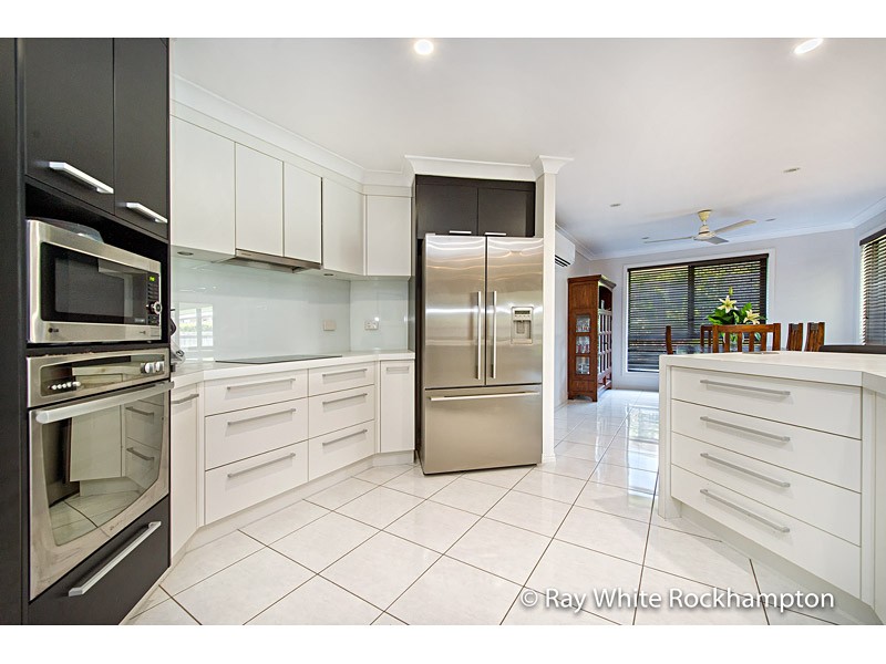 16 Laird Avenue, Norman Gardens, QLD 4701