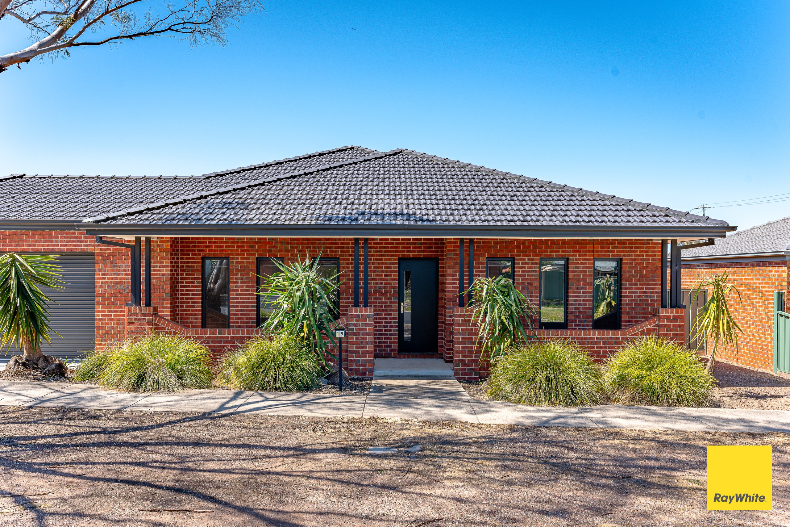 19 Muriel Street, Kangaroo Flat, VIC 3555