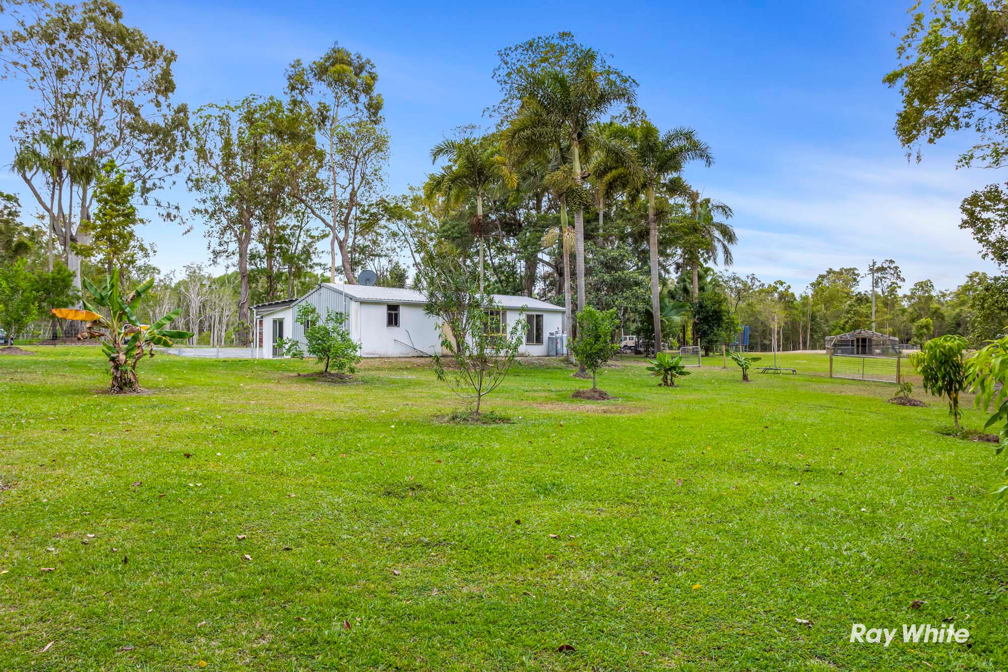 2470 Byfield Road, Byfield QLD 4703