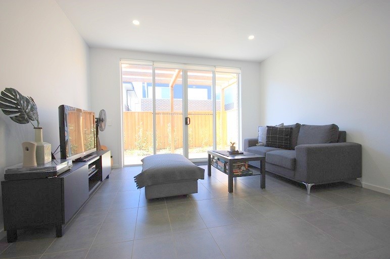 21 Mirbelia Street, Denham Court, NSW 2565
