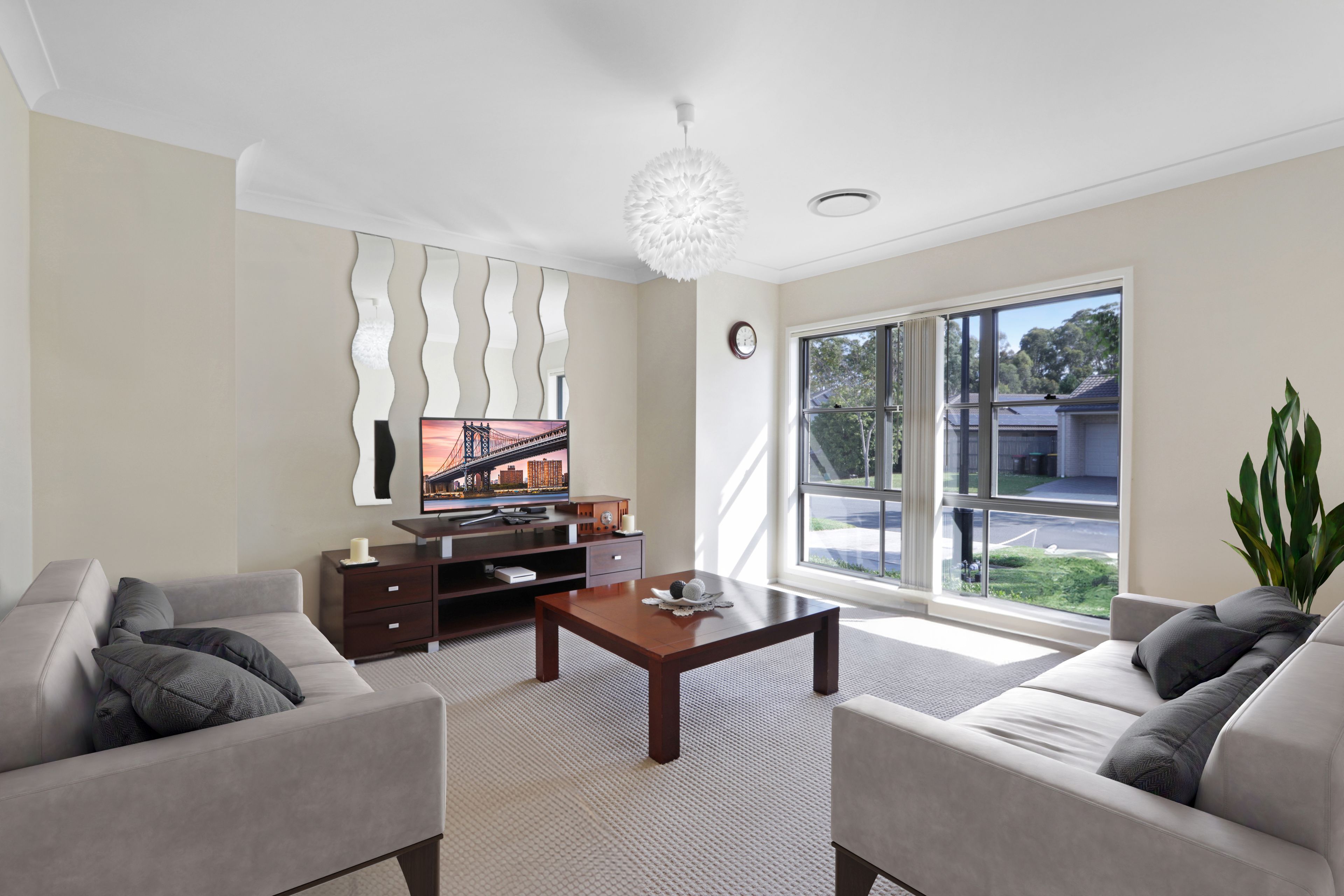 8 Corsair Avenue, Middleton Grange, NSW 2171