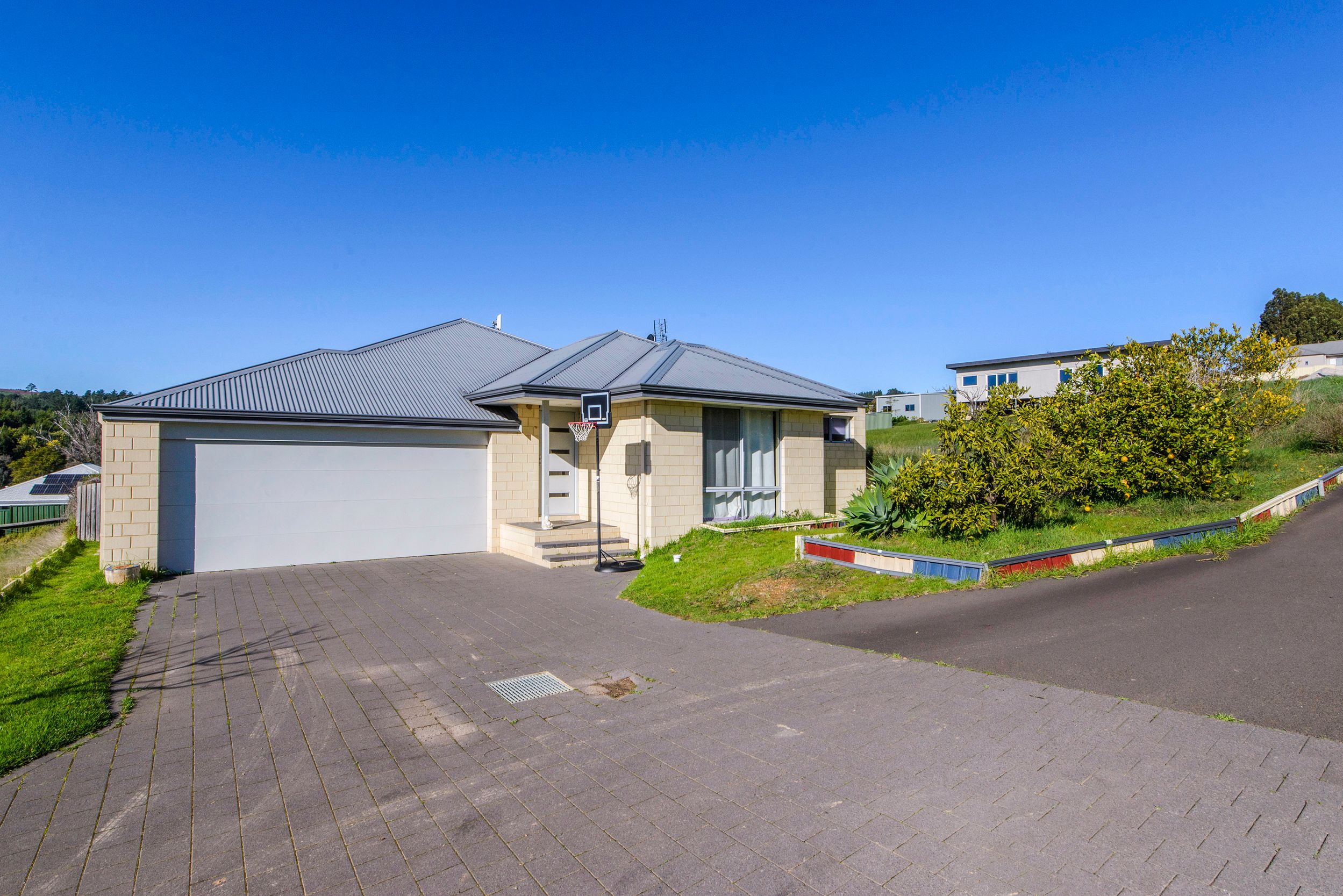7 McAlpine Mews — photo 15 of 15