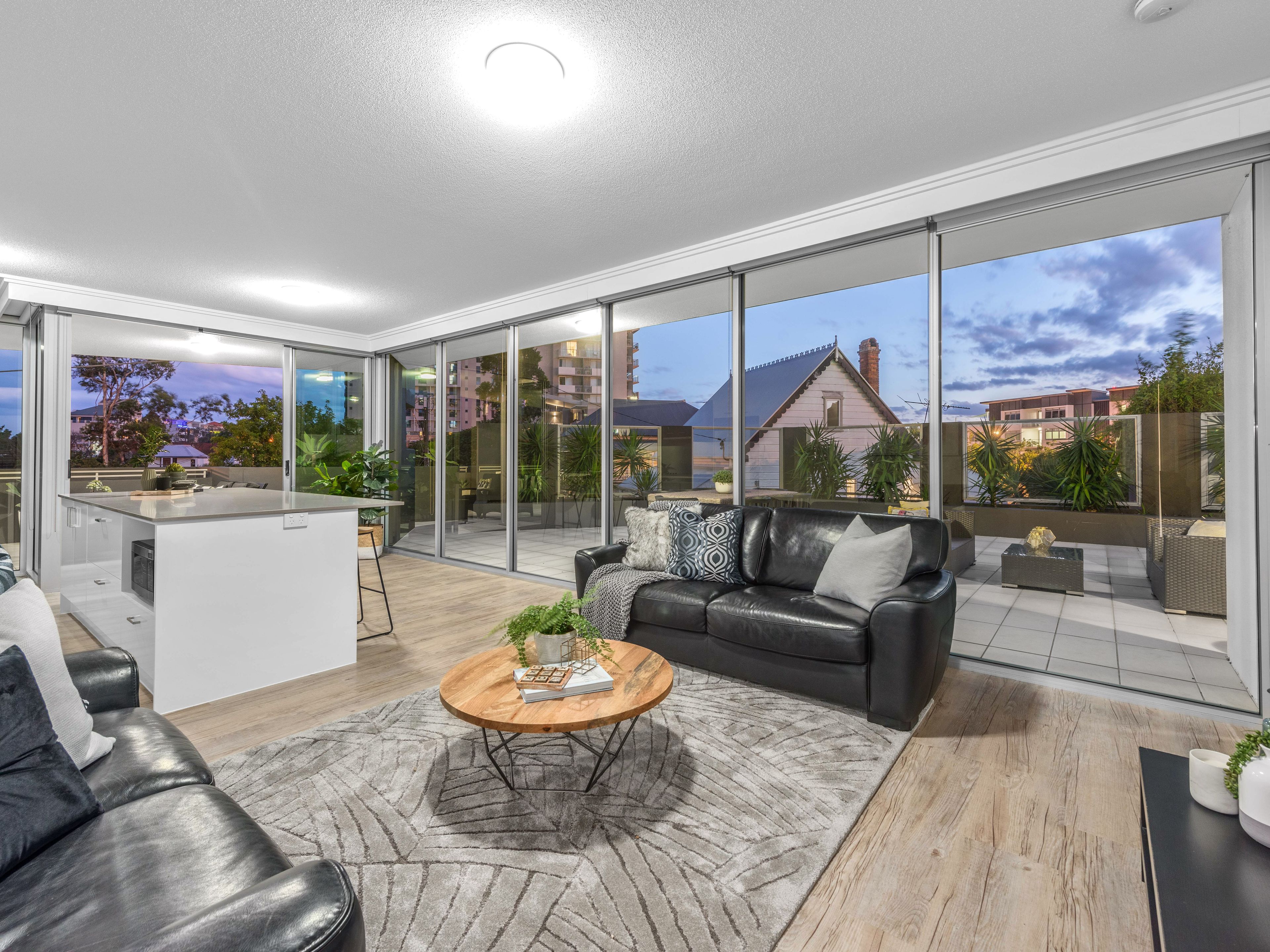 89 Lambert Street, Kangaroo Point QLD 4169