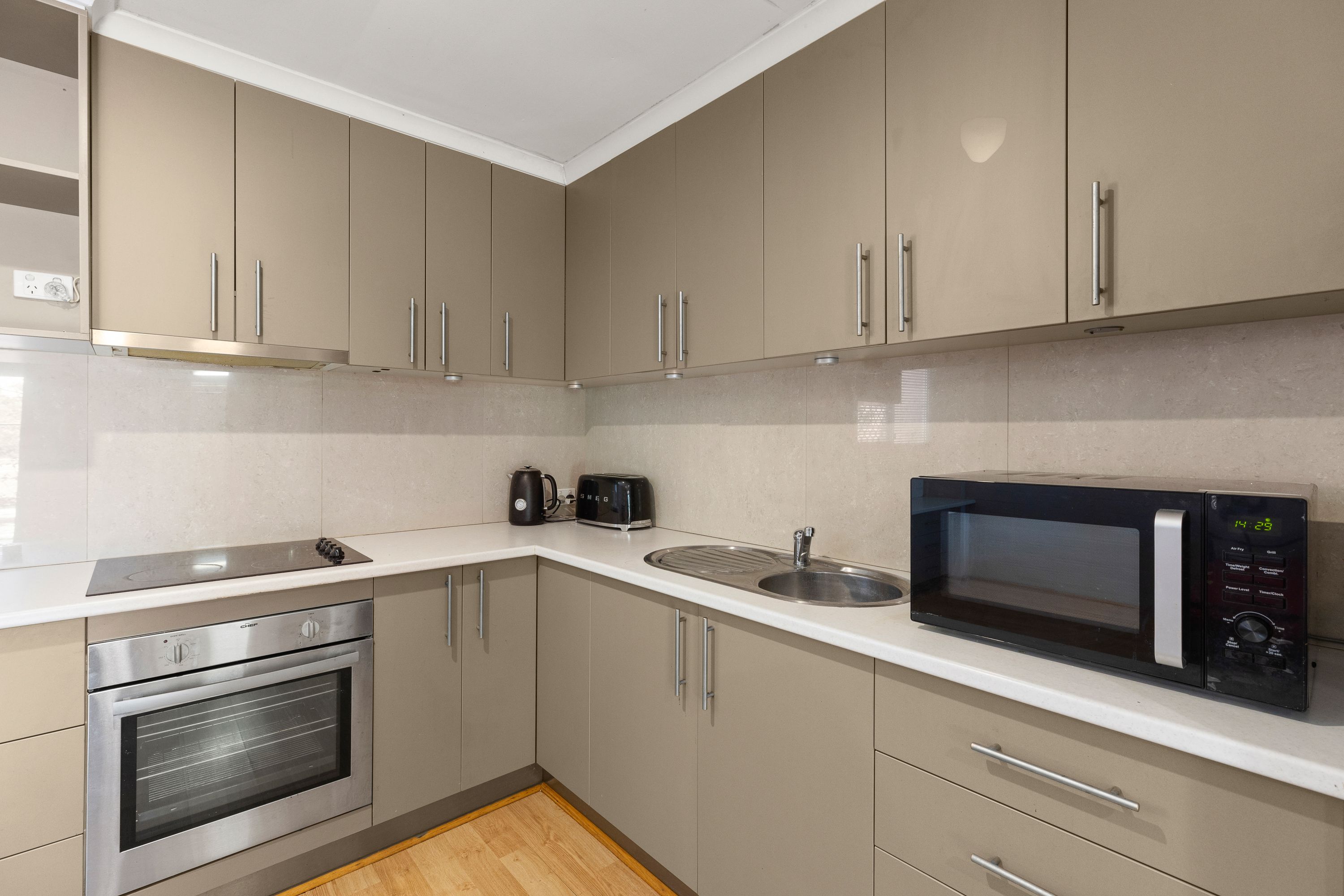 182/122 Port Drive — photo 5 of 11