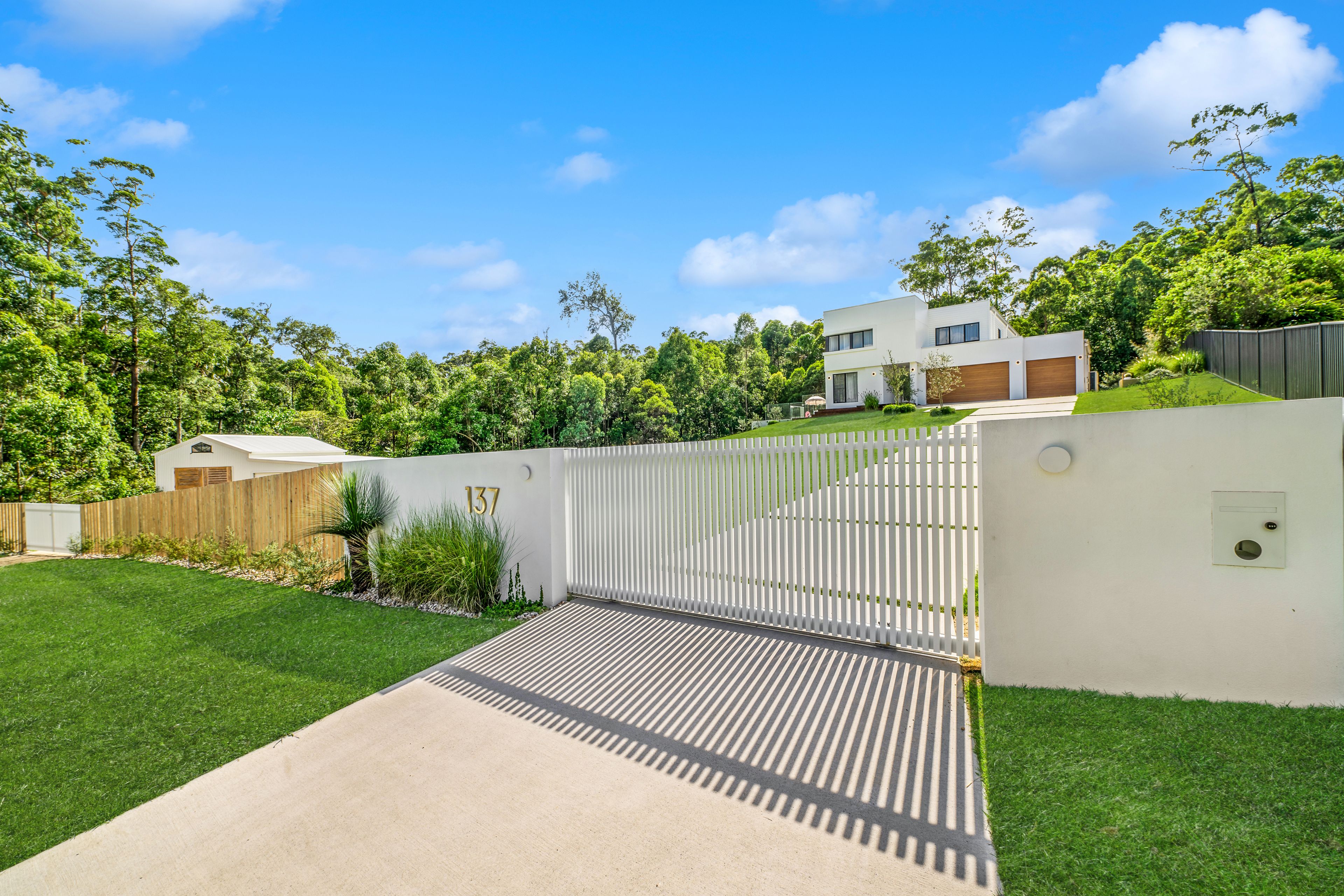 137 Kingfisher Crescent, Palmview QLD 4553