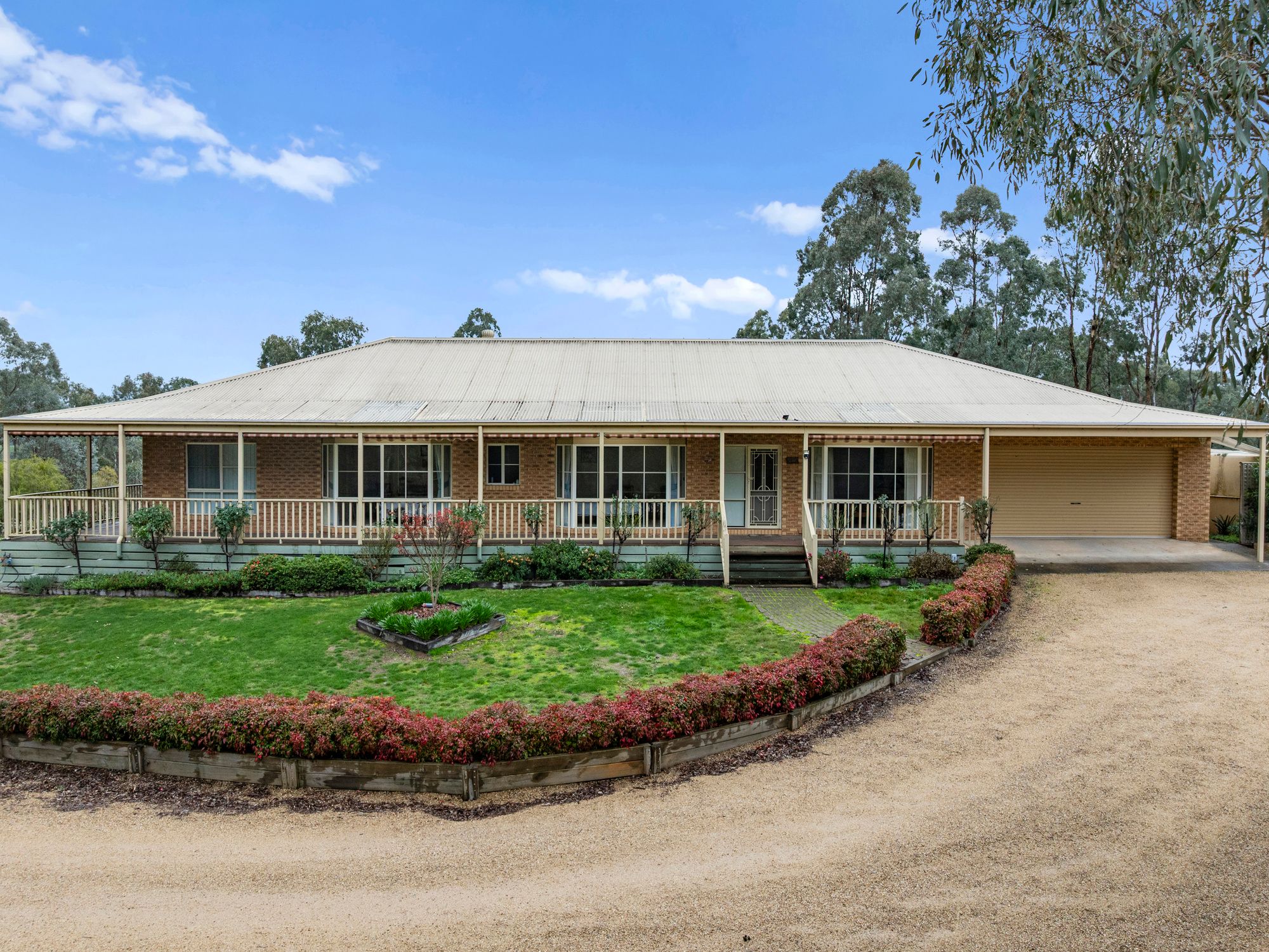 415 Howes Creek Road, Mansfield, VIC 3722