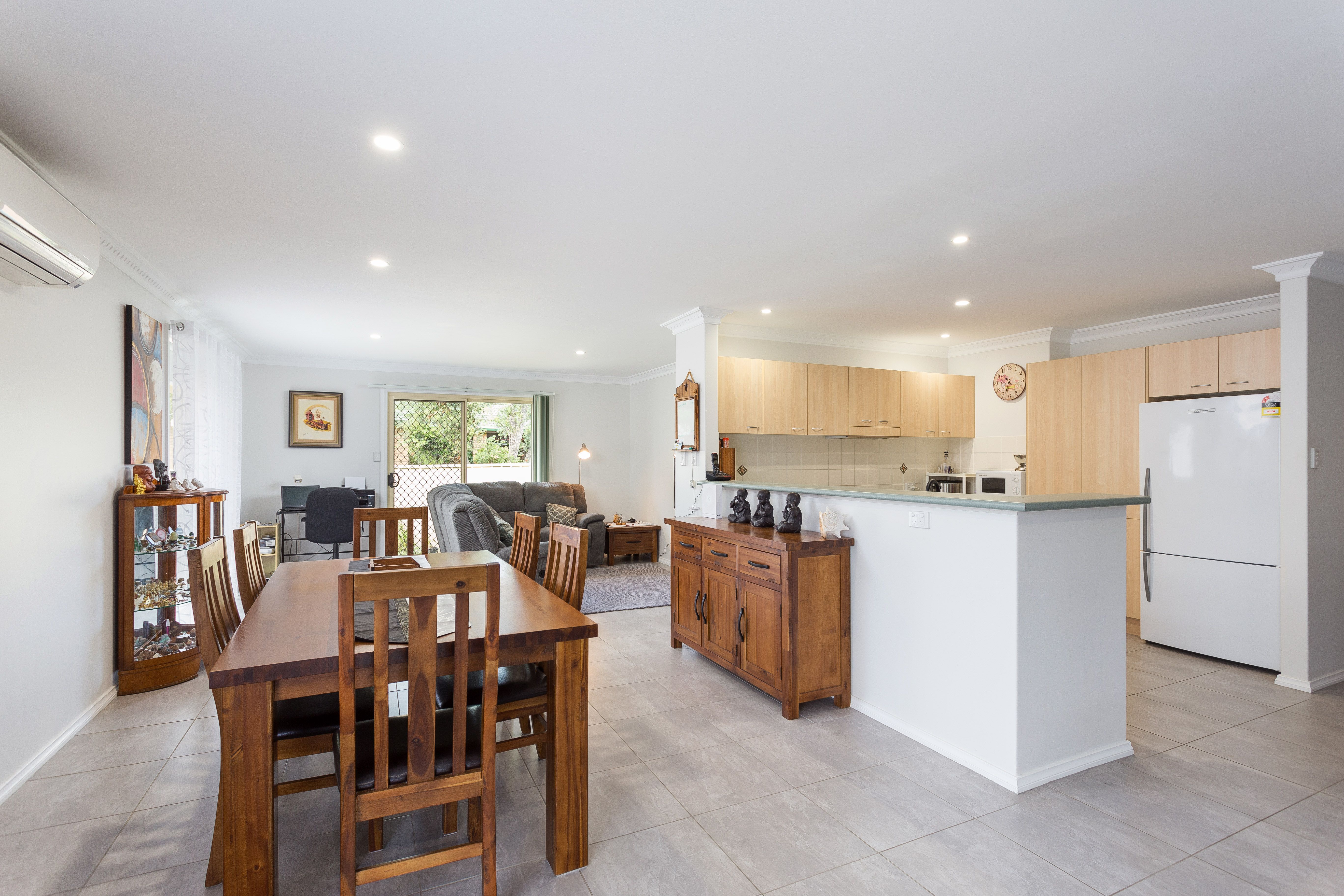 2/64 Old Bar Road, Old Bar, NSW 2430