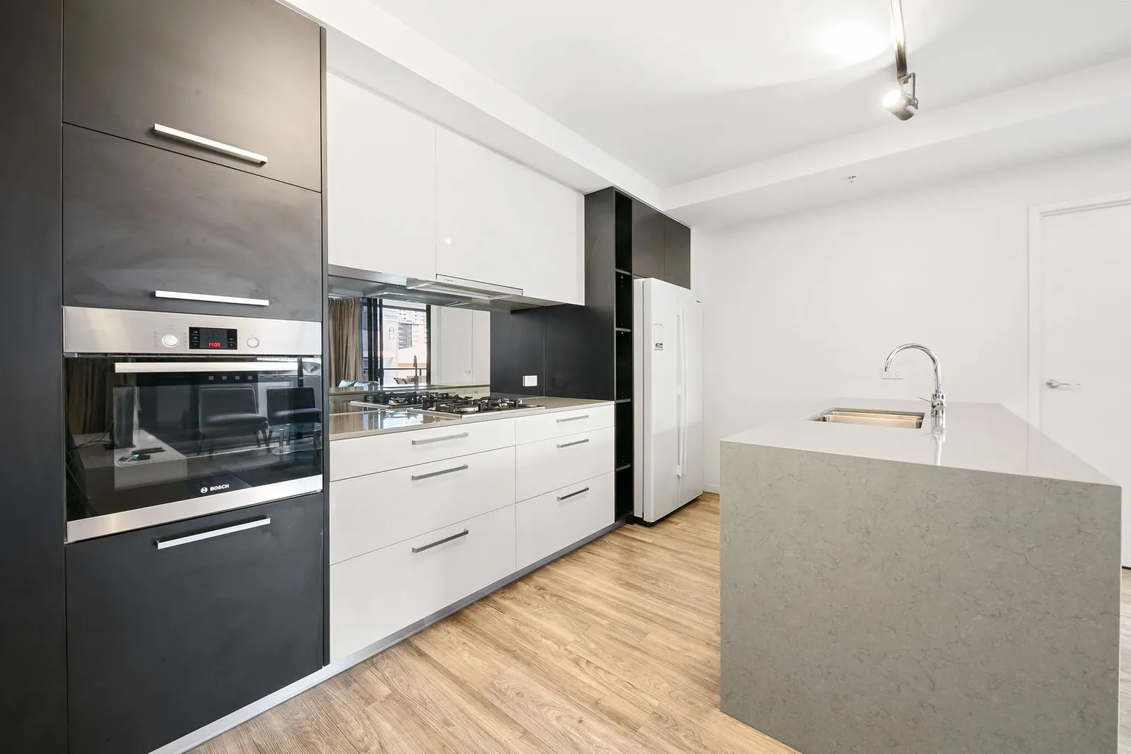2017/9 Edmondstone Street, South Brisbane