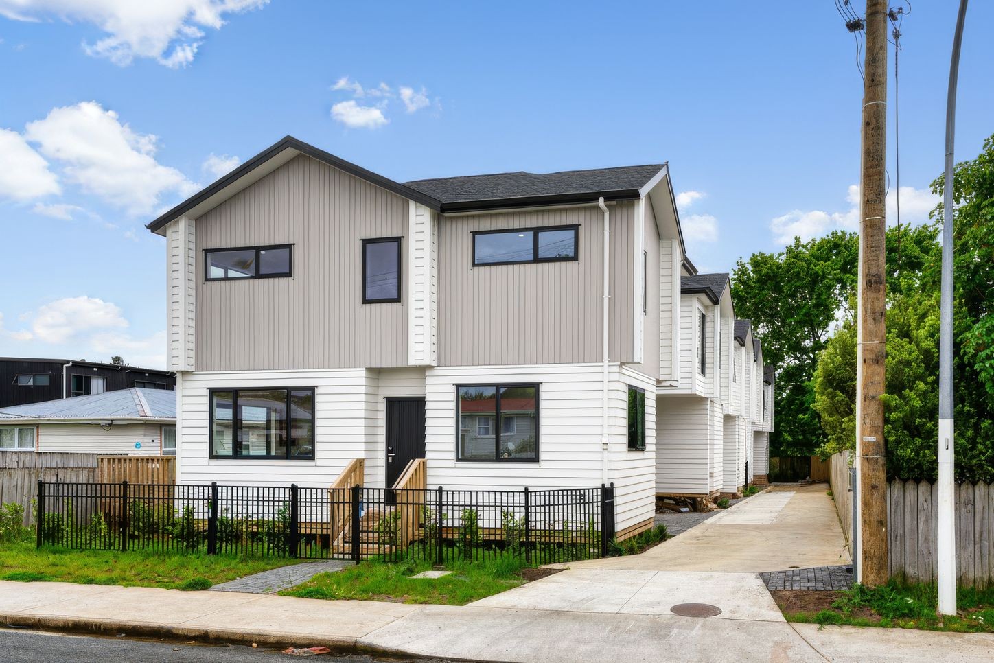 5/29 Harrington Road, Henderson, Waitakere City