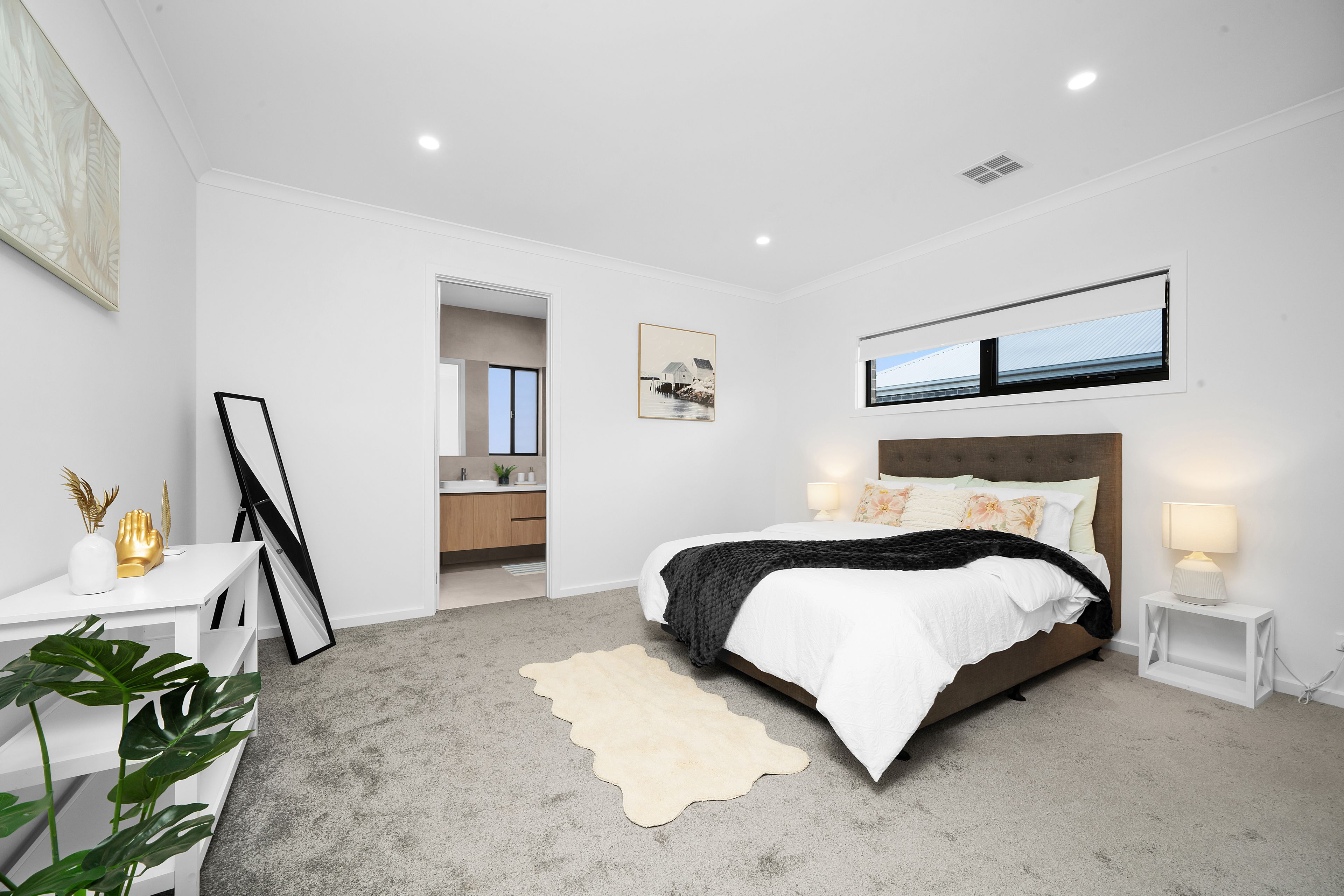11 Riversdale Boulevard — photo 3 of 26