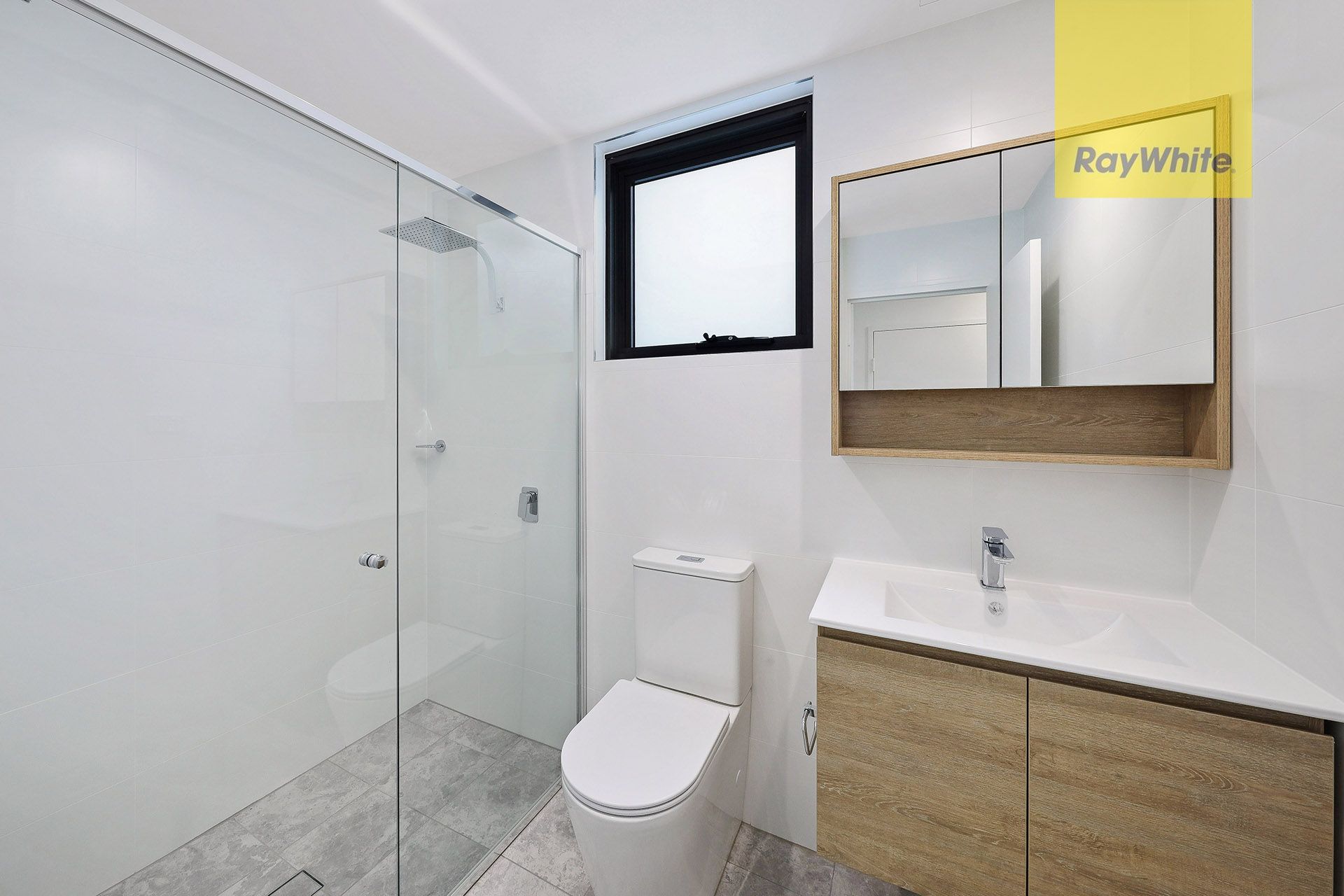 B304/40 Hoskins Avenue — photo 3 of 6