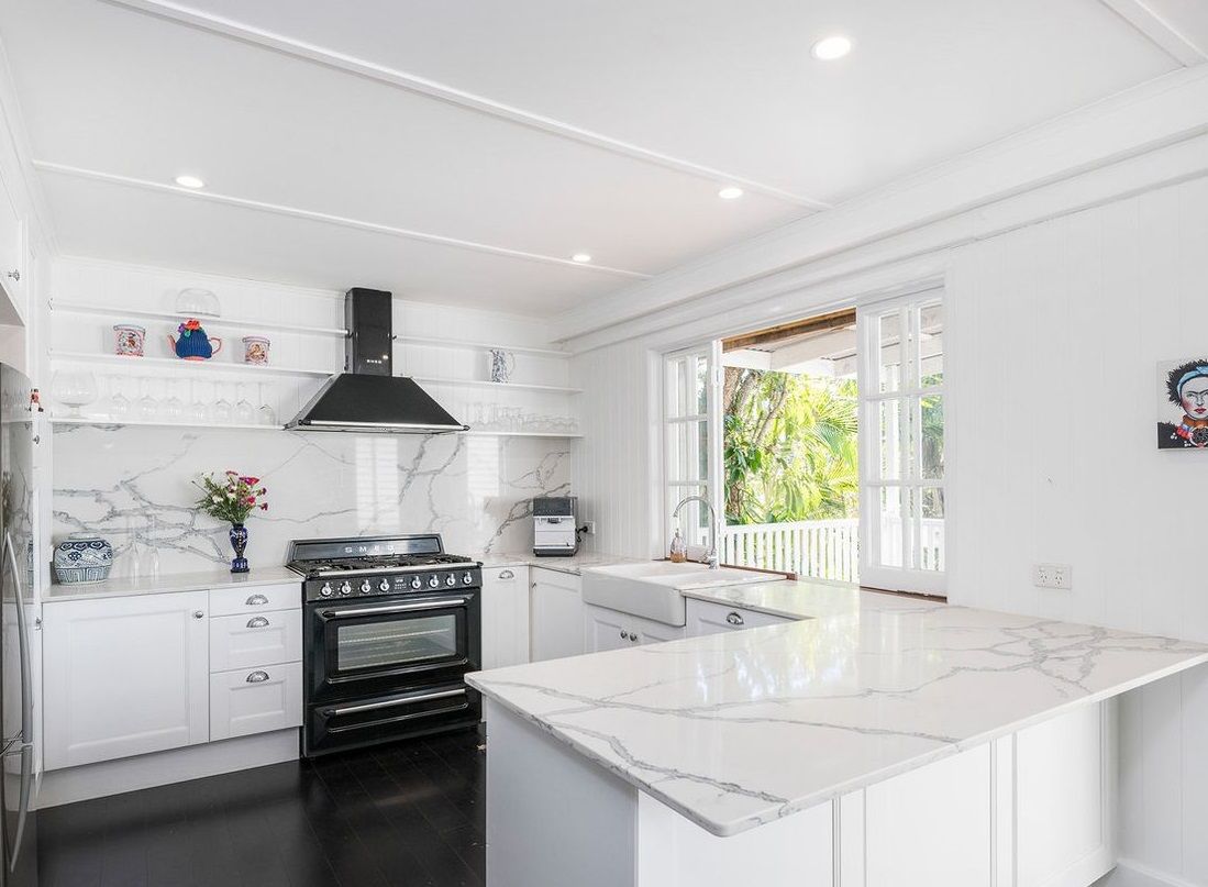 14 Elliot Street, Norman Park, QLD 4170