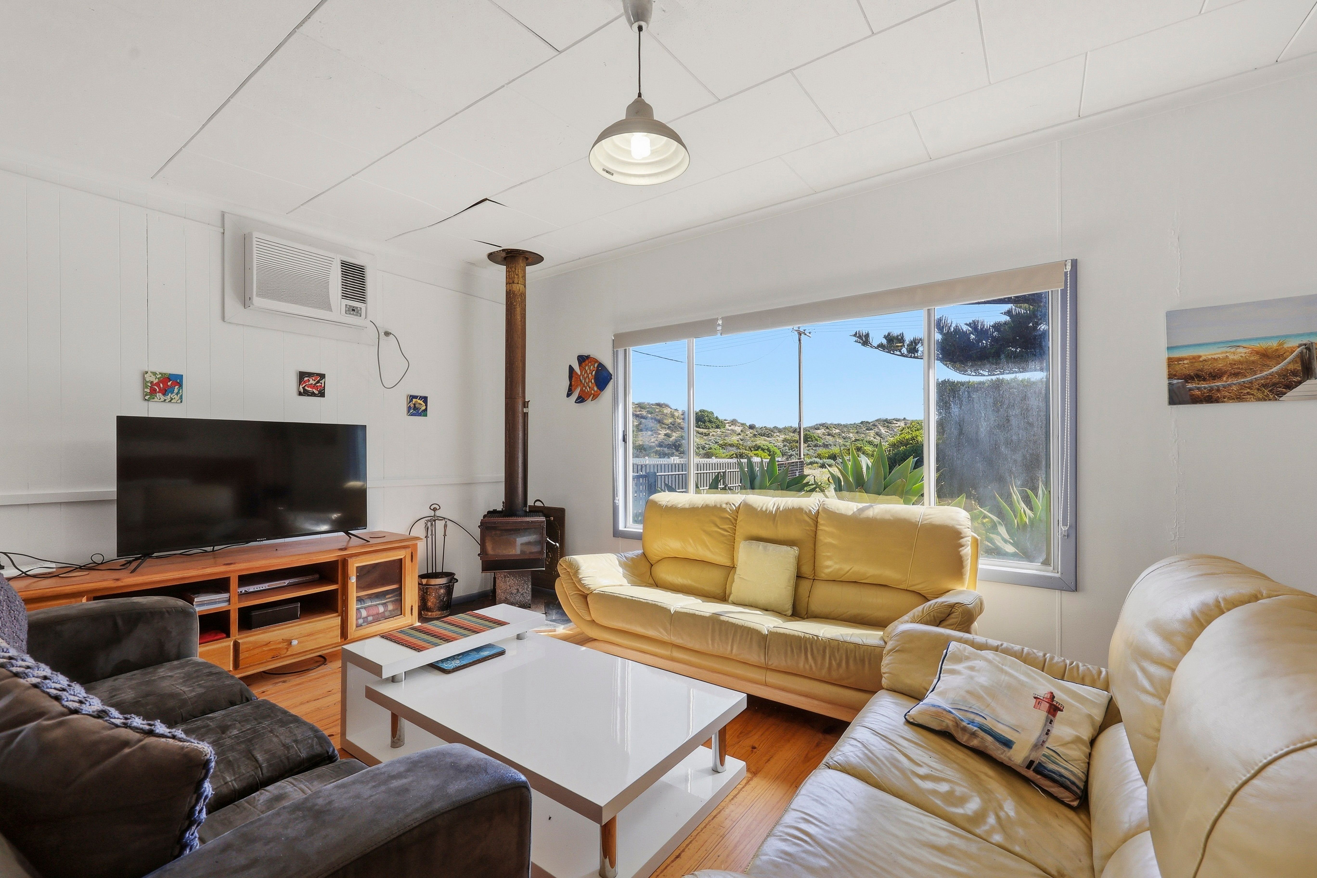 8 Dent Street — photo 3 of 24