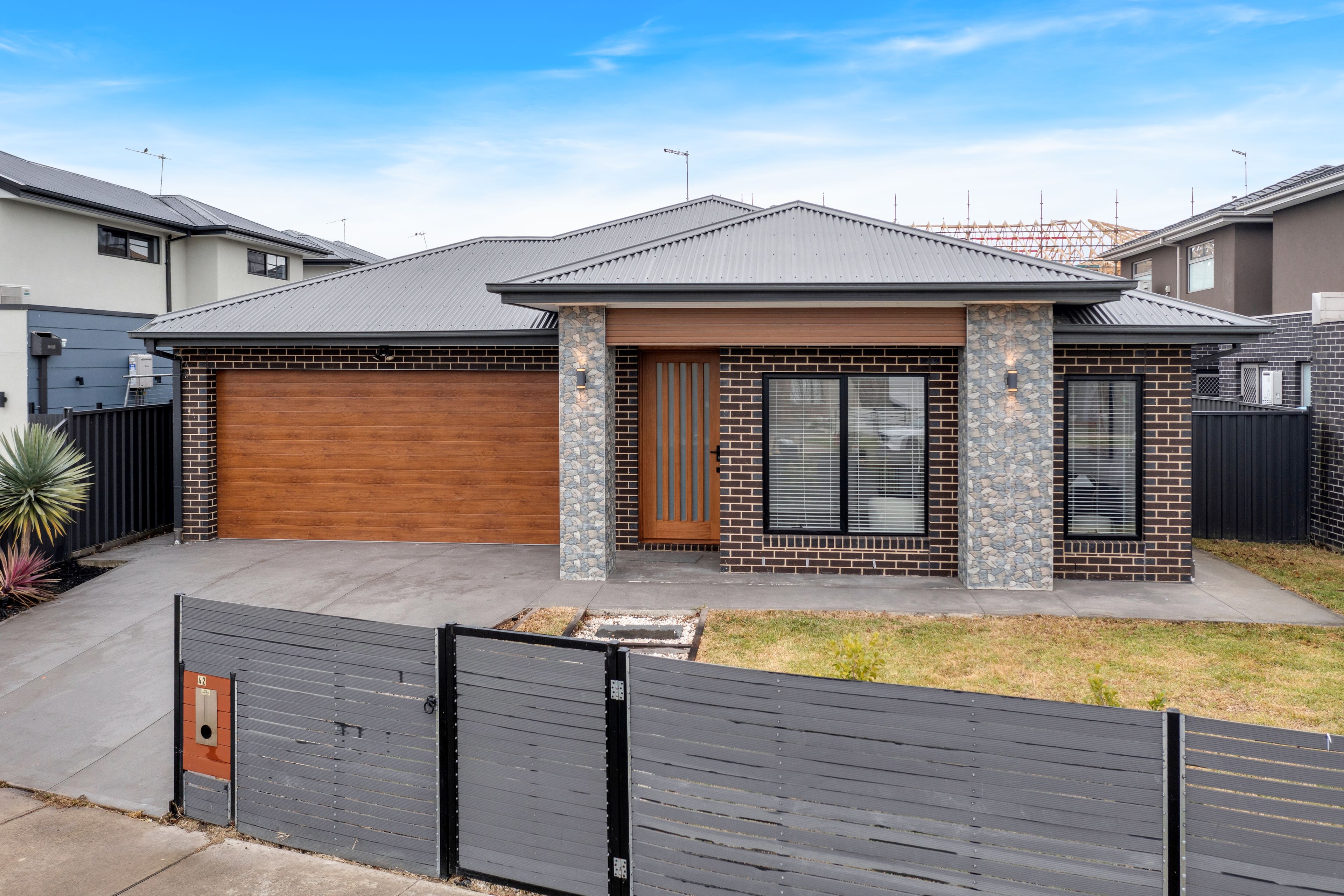 42 Arena Avenue, Roxburgh Park, VIC 3064