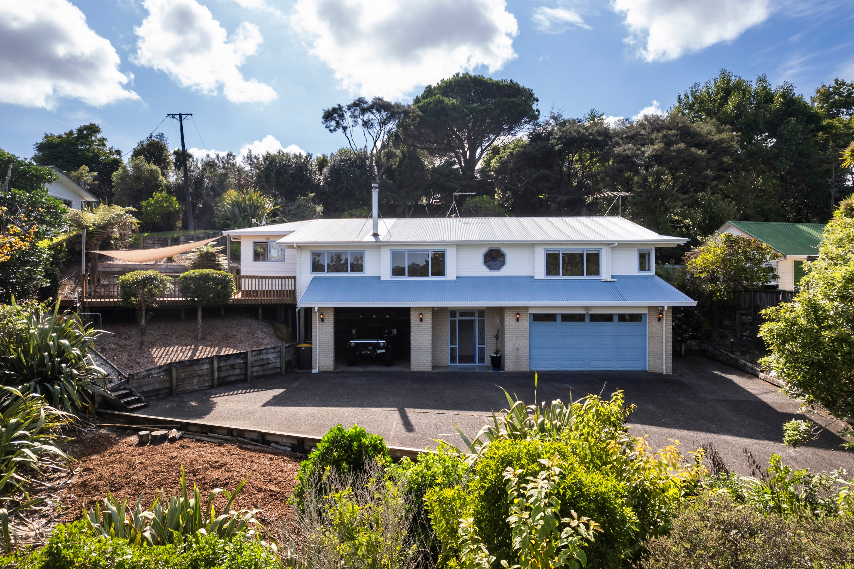 105 Waitakere Road, Waitakere, Waitakere City