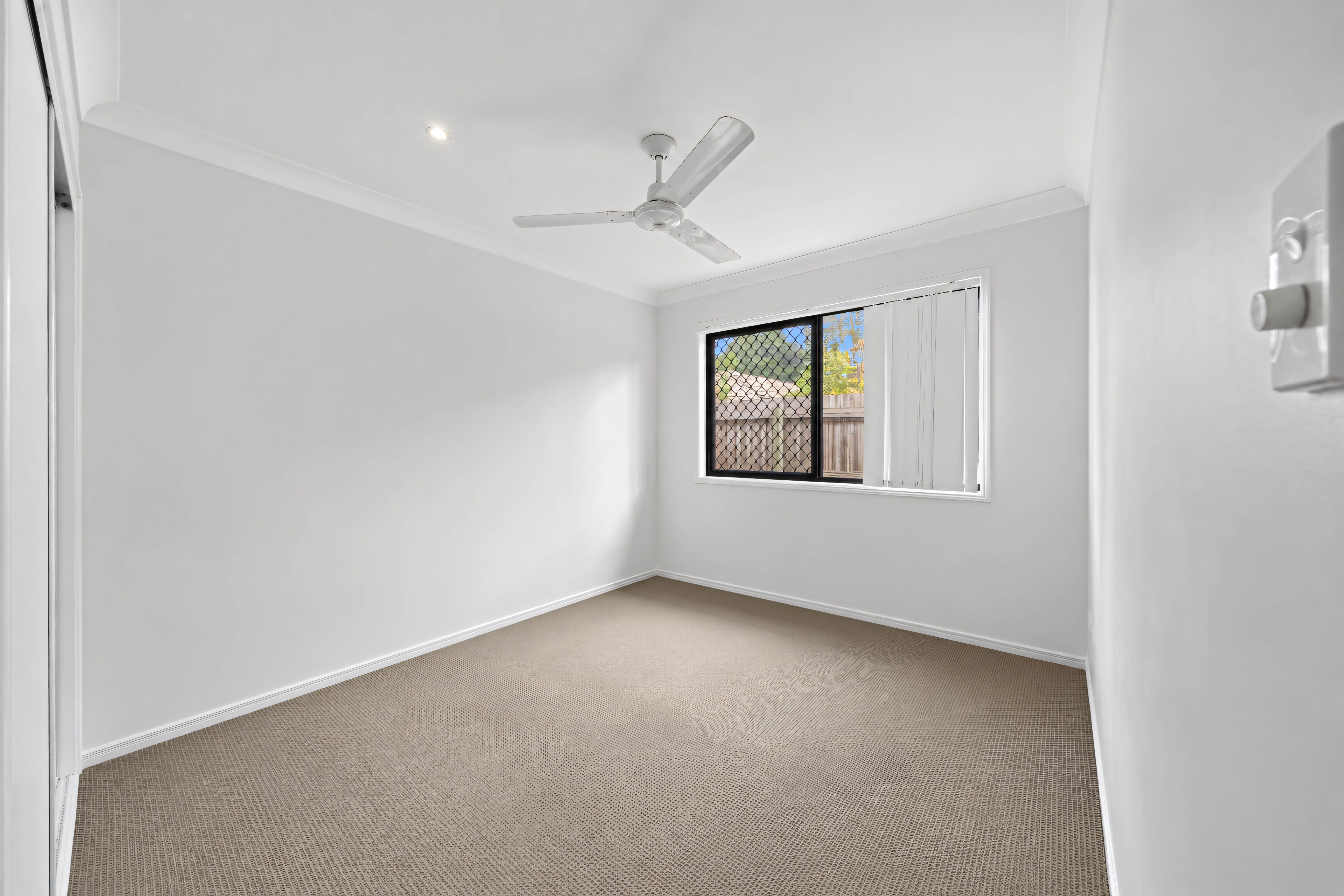 108 Huntley Crescent — photo 9 of 12