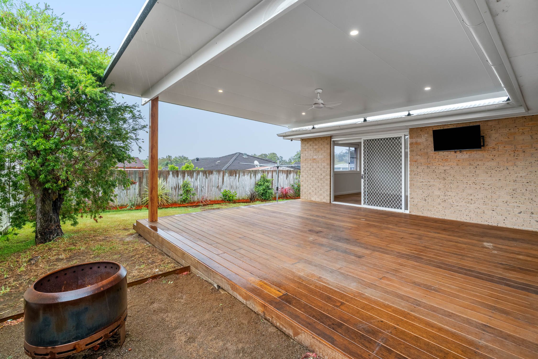 37 Murrumbidgee Crescent, Bateau Bay, NSW 2261