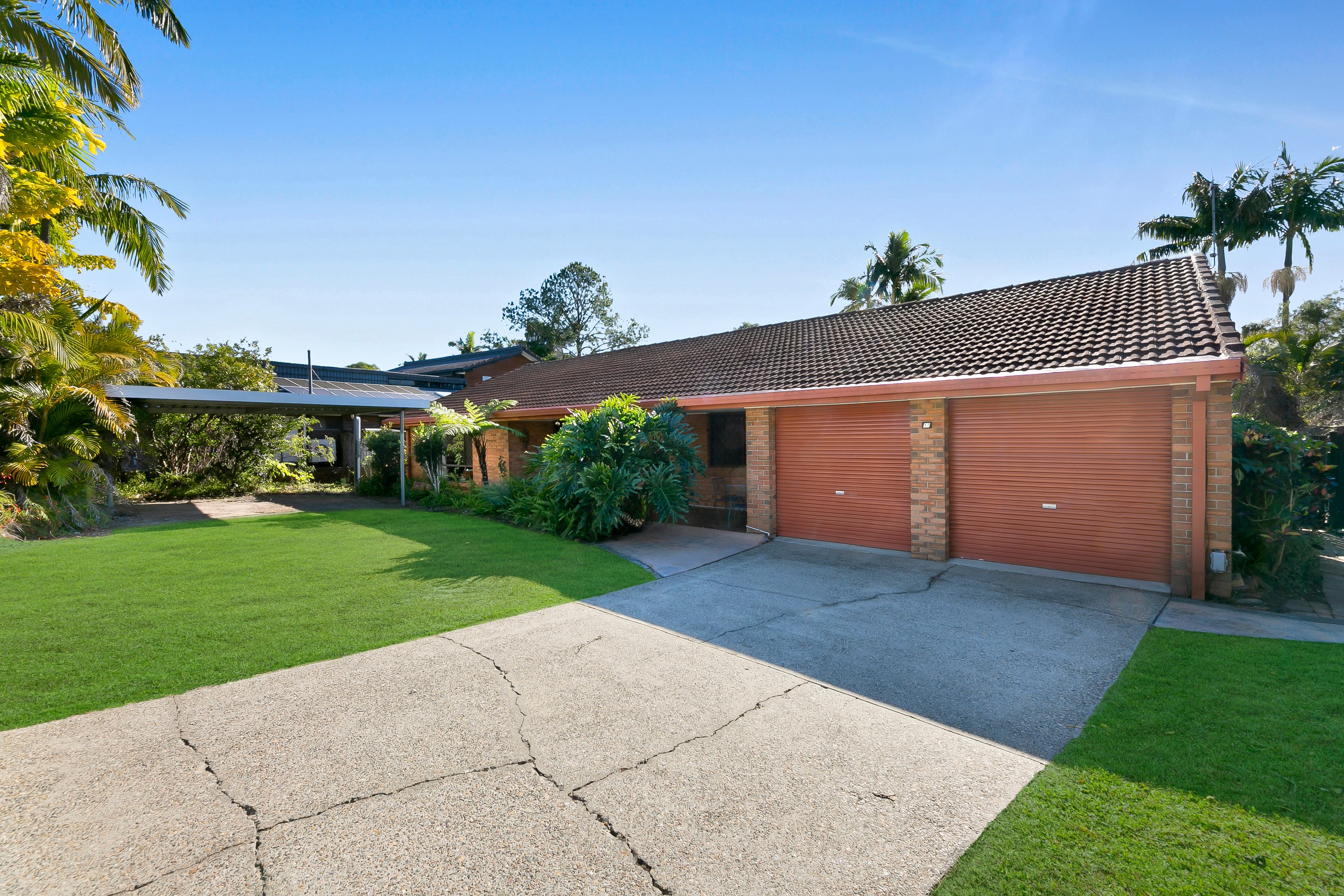 17 Maroong Crescent, Nerang, QLD 4211