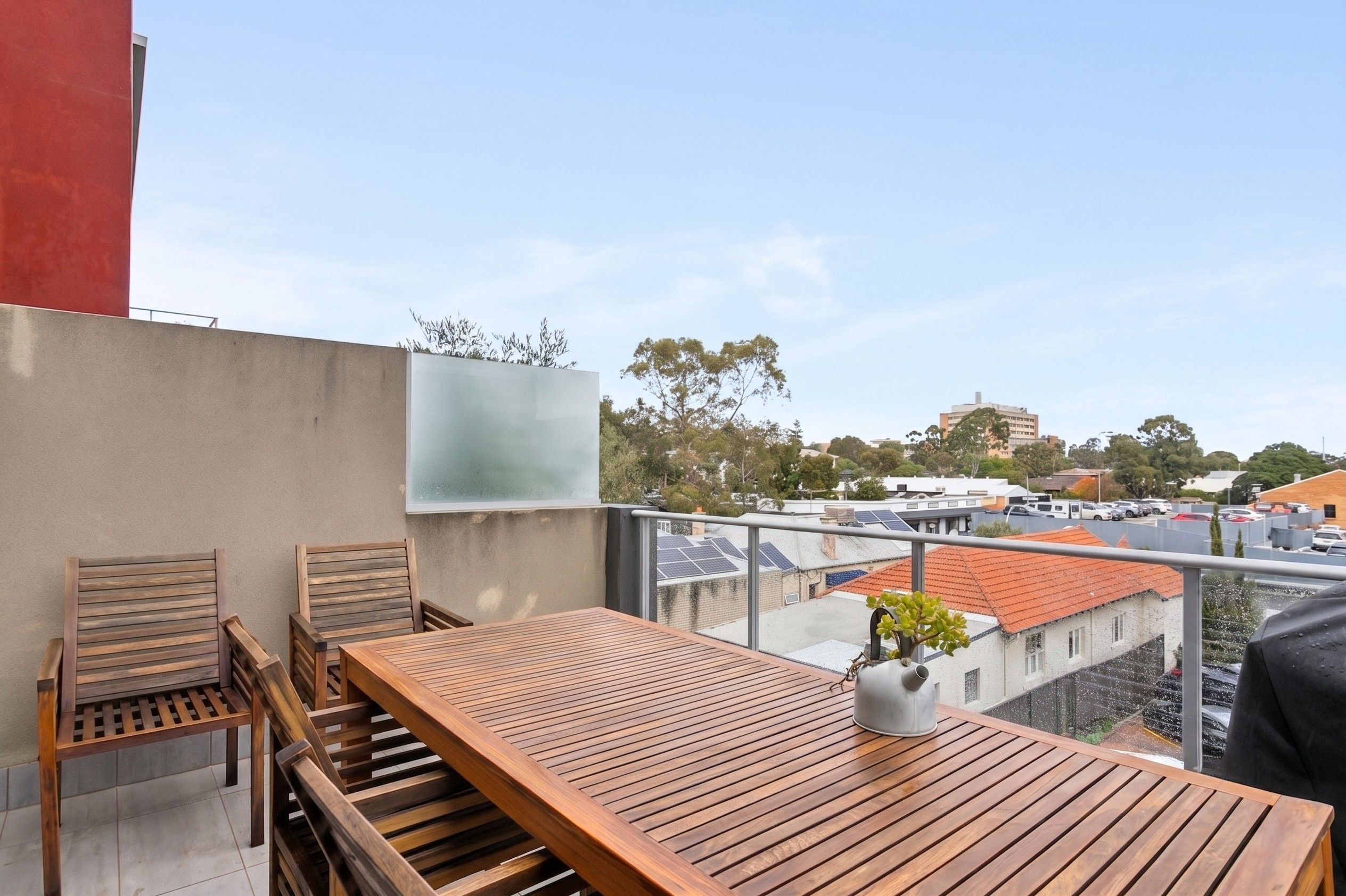 15/21 Rowland Street — photo 10 of 14