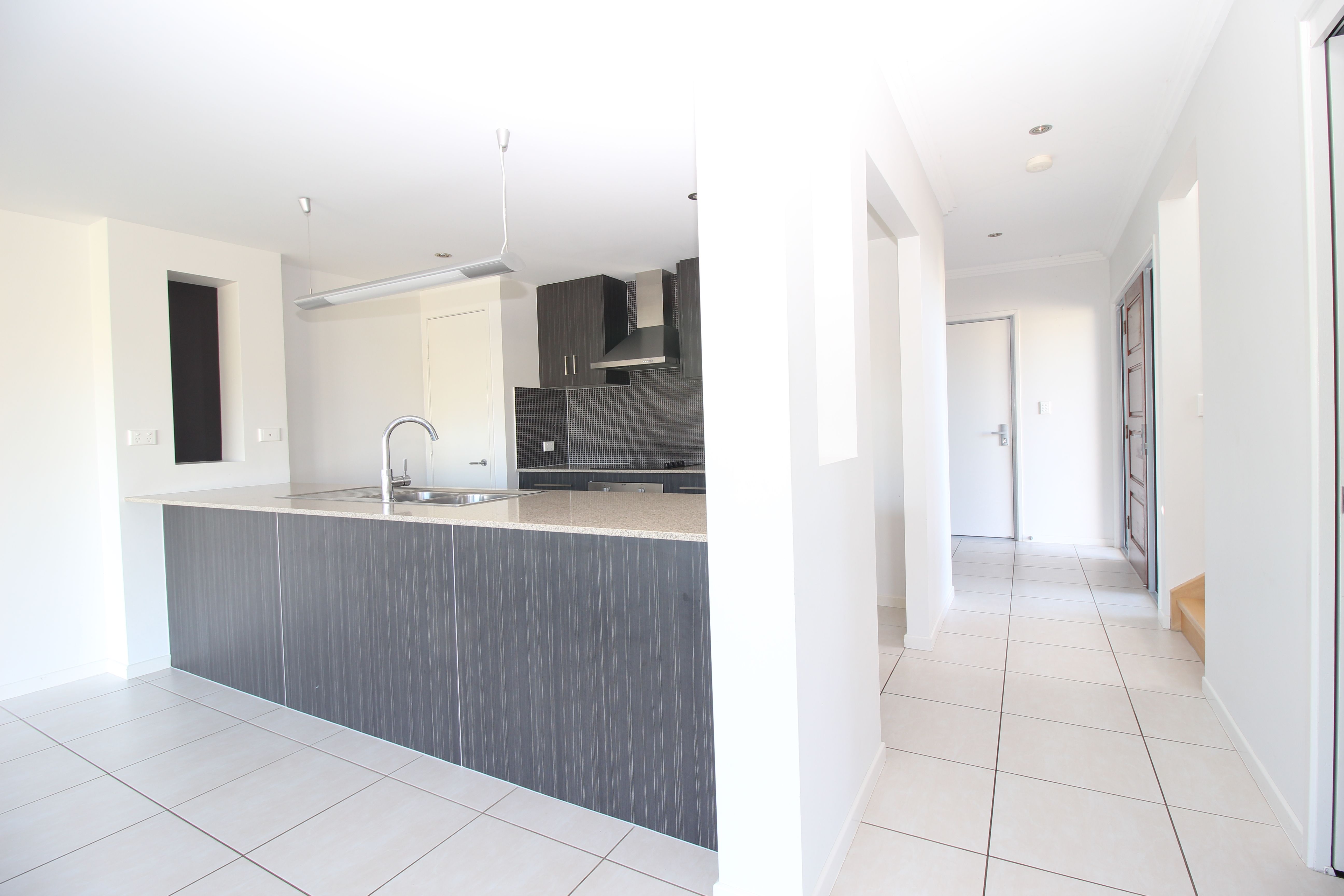 Villa 6 20/24 Mooney Crescent (The Vybe), Emerald, QLD 4720