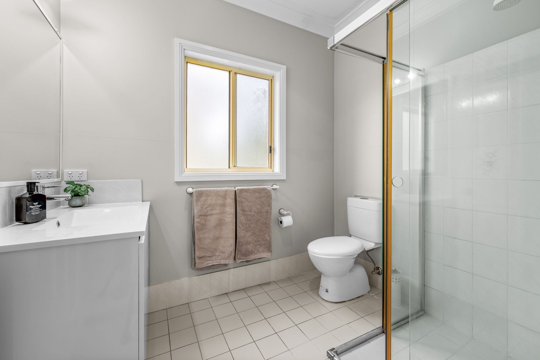 5 Faulkland Road — photo 12 of 30