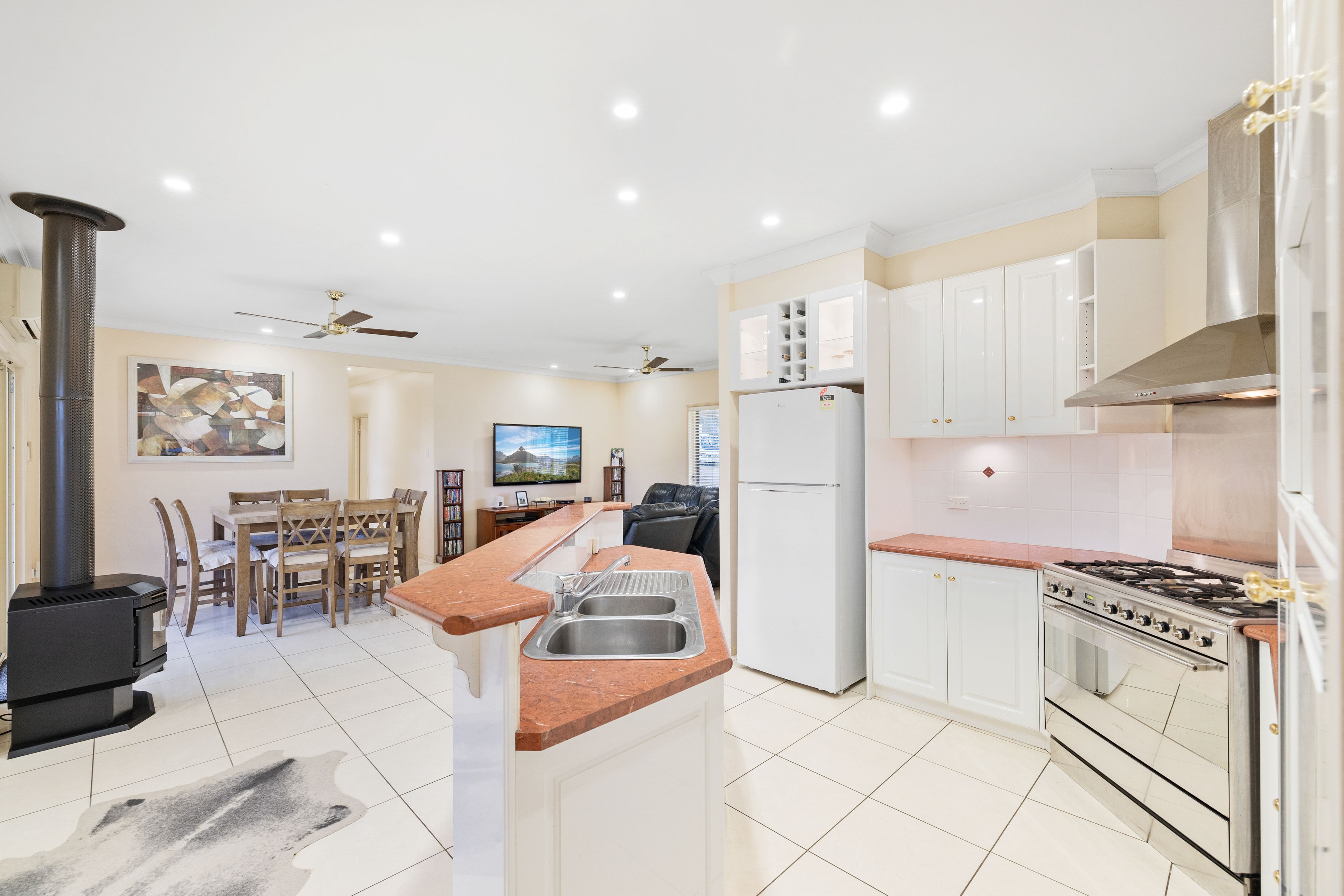 856 Esk Crows Nest Road — photo 10 of 30