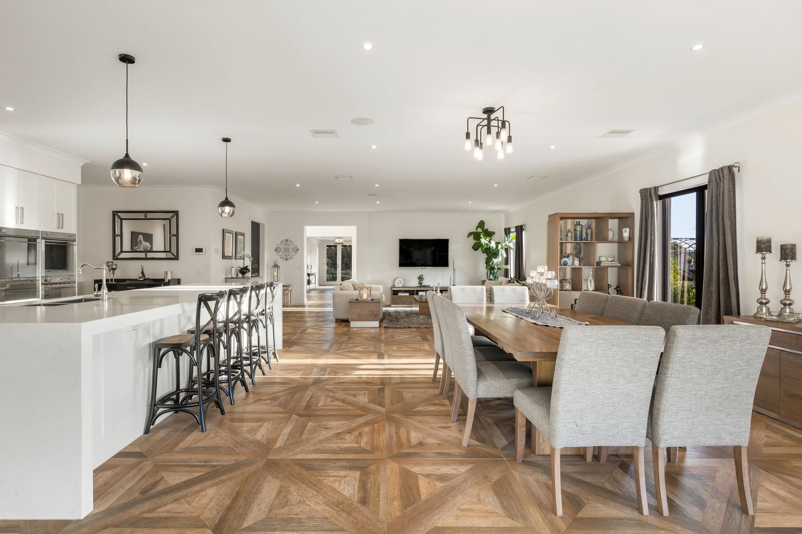 1416 Stylebawn Drive, Berwick, VIC Home For Sale • Ray White