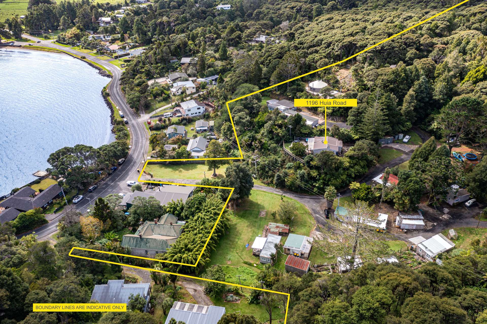 1196 Huia Road photo 53