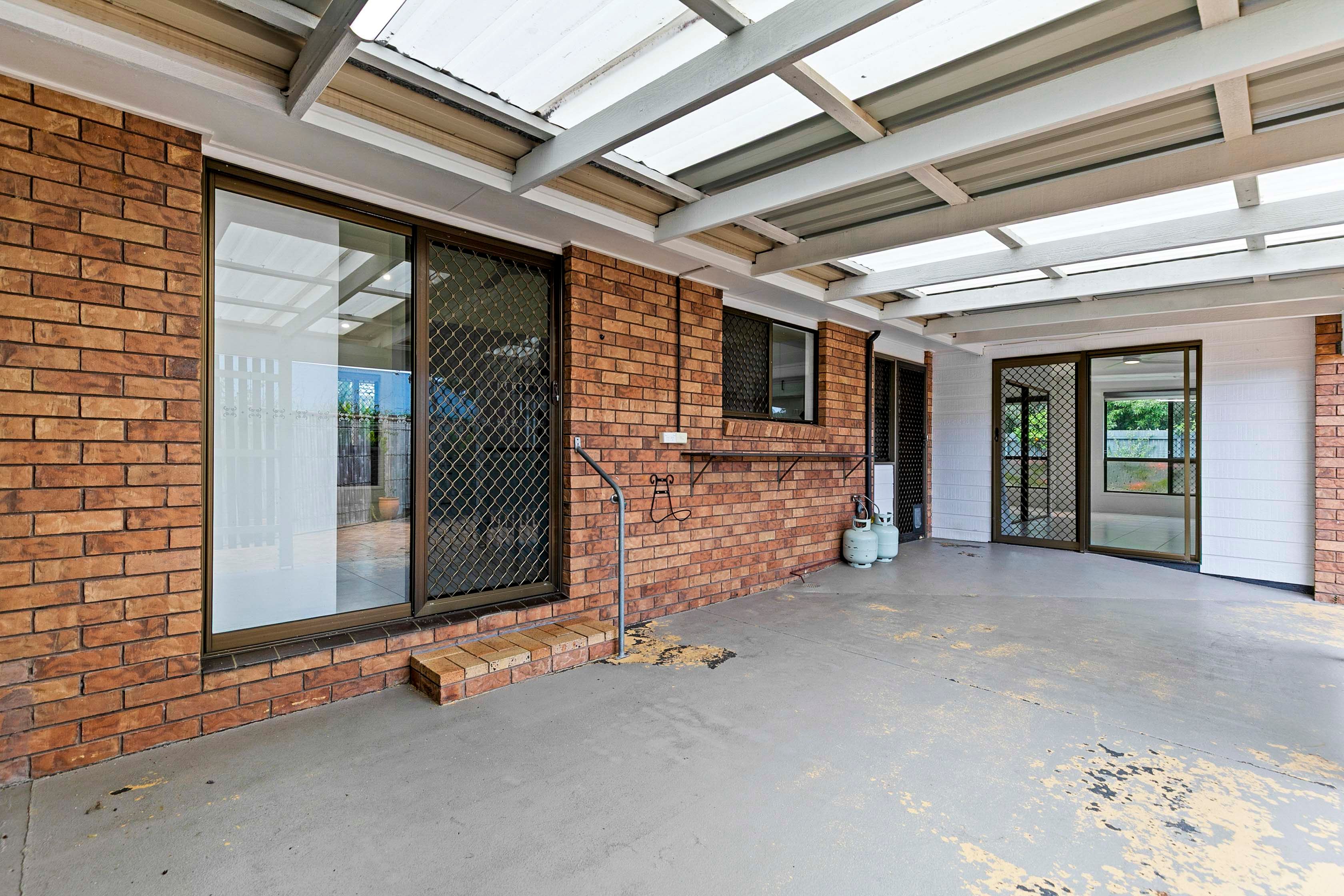6 Jacklin Close — photo 20 of 25