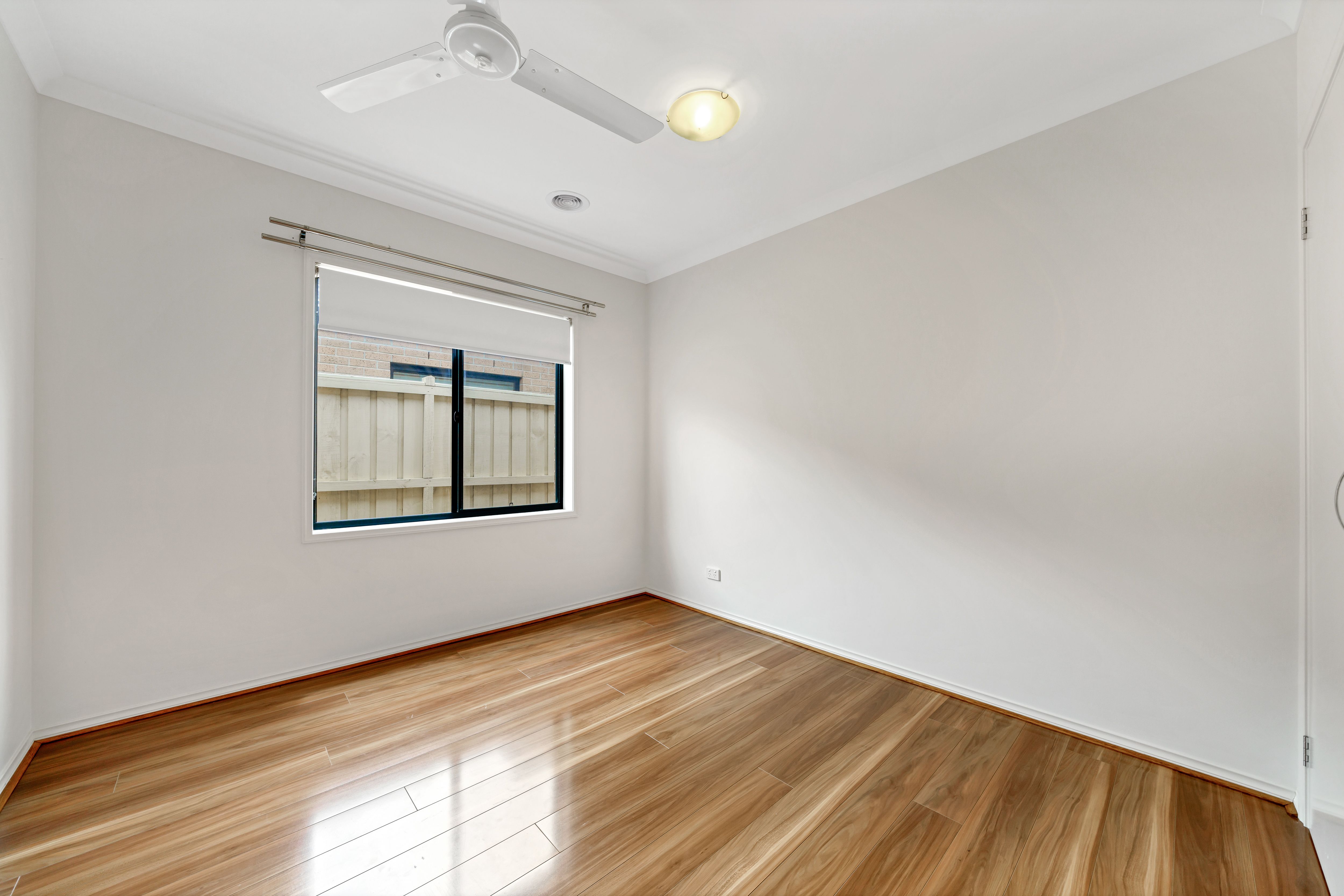 10 Lilydale Avenue — photo 11 of 18
