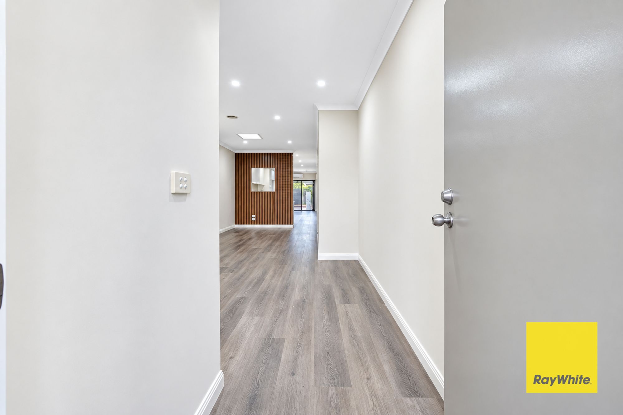 2/7 Yale Court, Truganina, VIC 3029