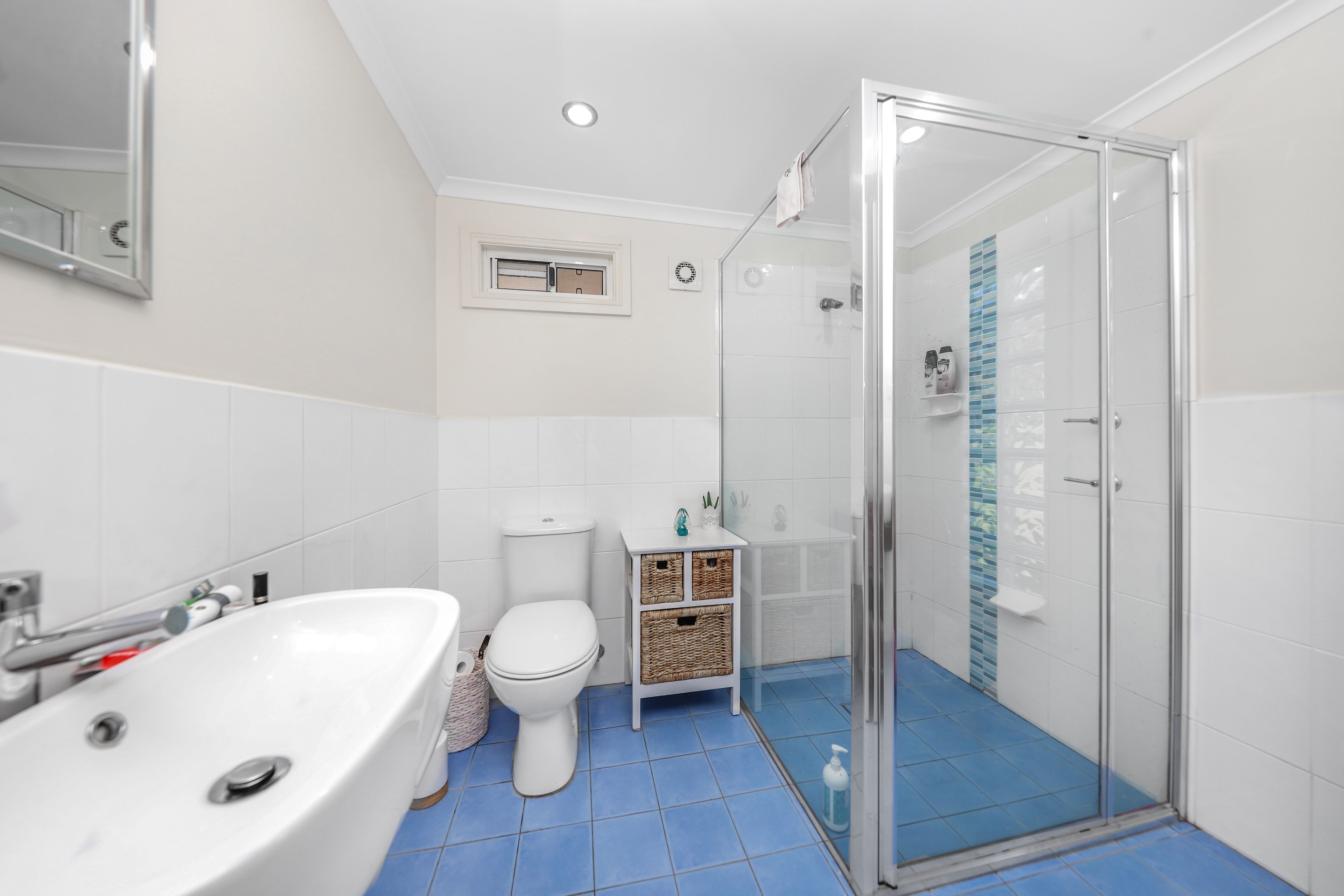 15 Wattle Crescent — photo 11 of 13