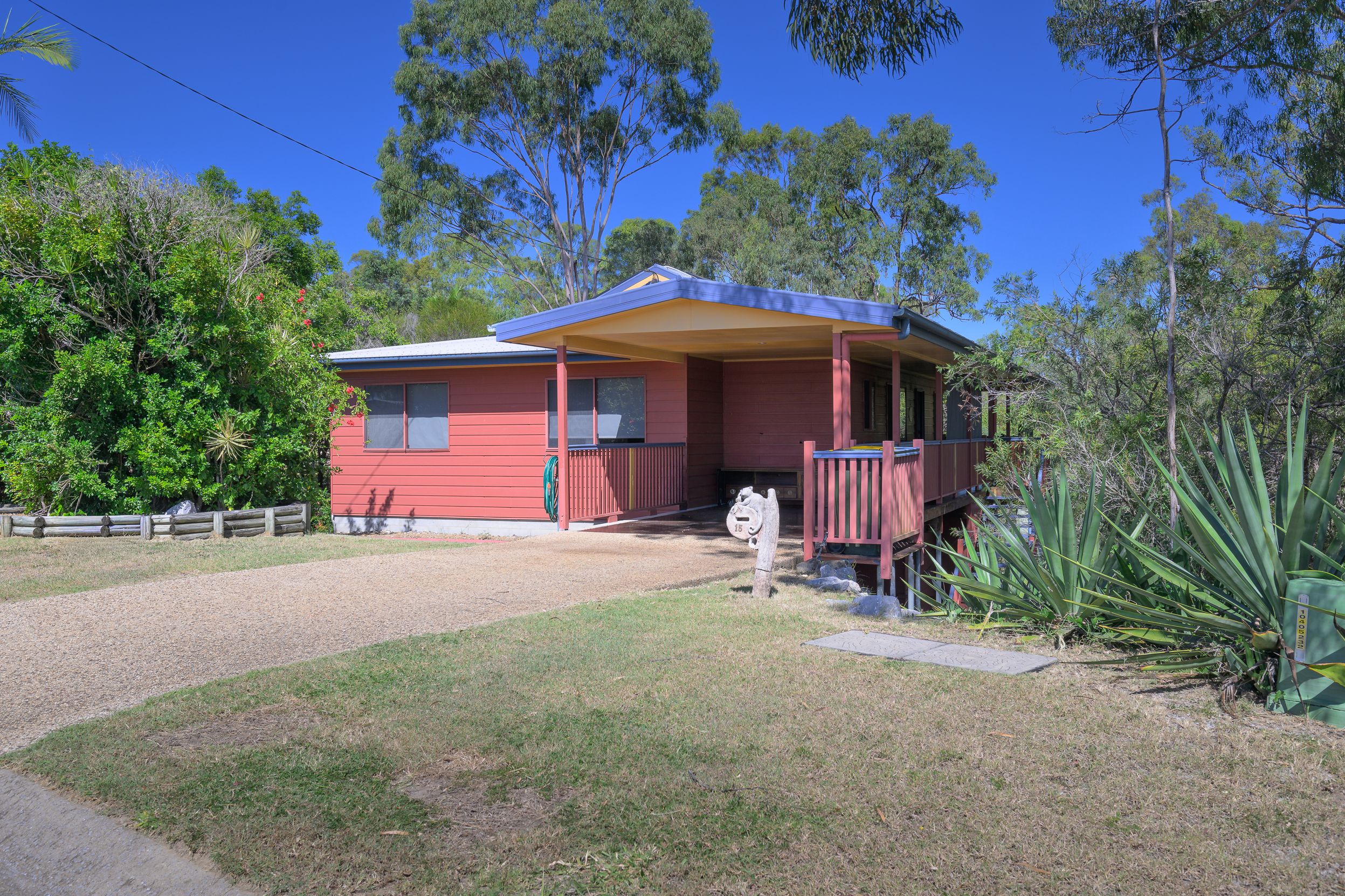 15 Fitzroy Avenue, Clinton, QLD 4680