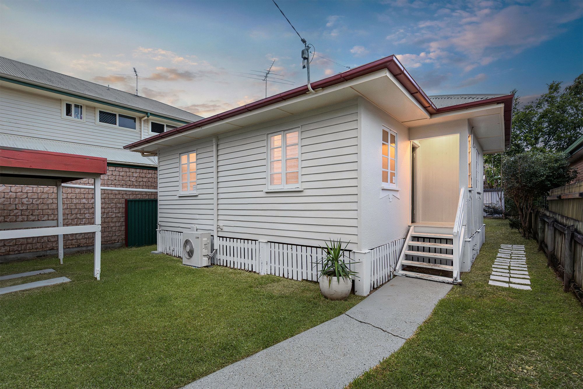 39 Parker Avenue — photo 4 of 22