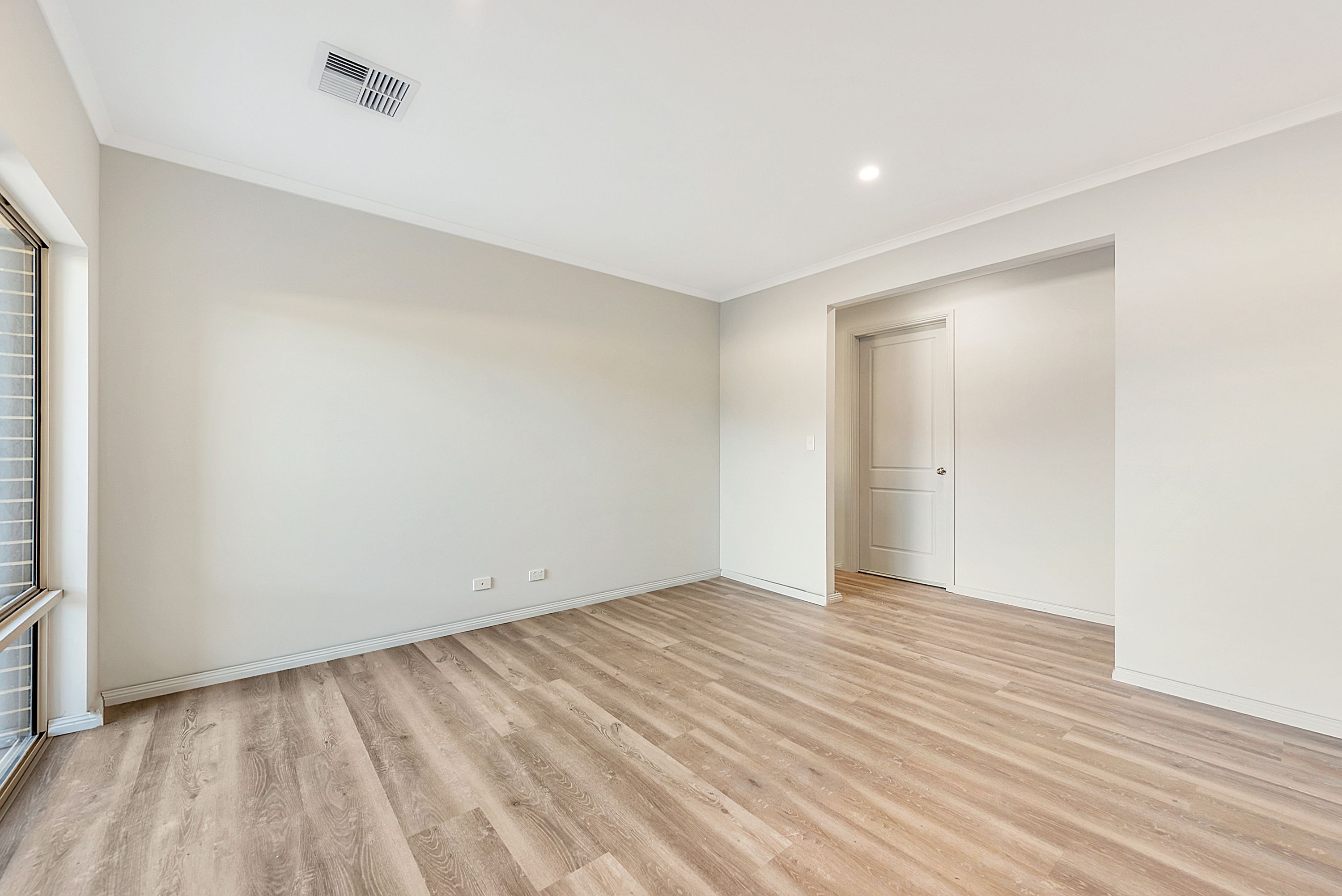43 Riverview Drive — photo 6 of 13