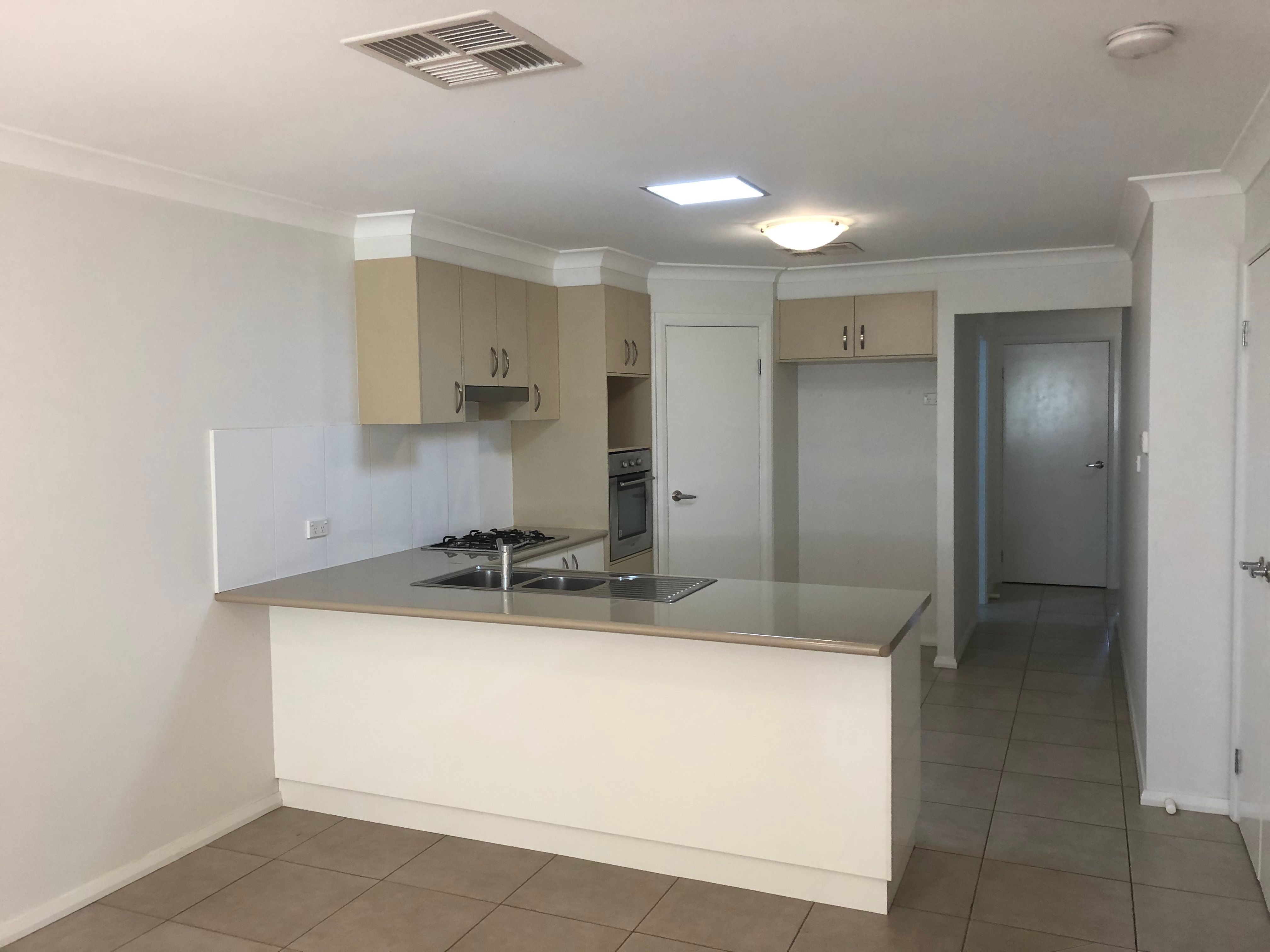 16B Magnolia Boulevard, Dubbo, NSW 2830