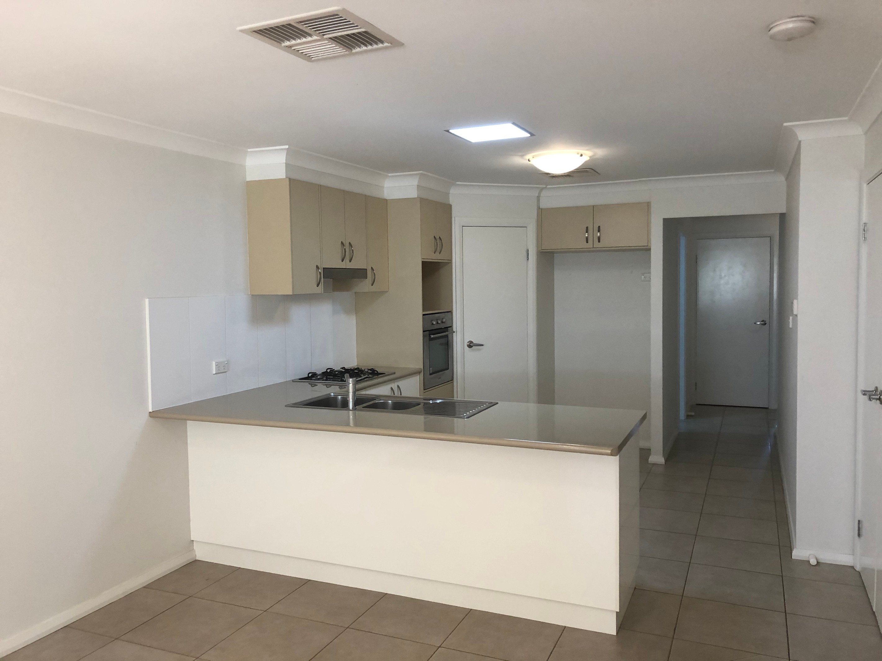 16B Magnolia Boulevard, Dubbo, NSW 2830